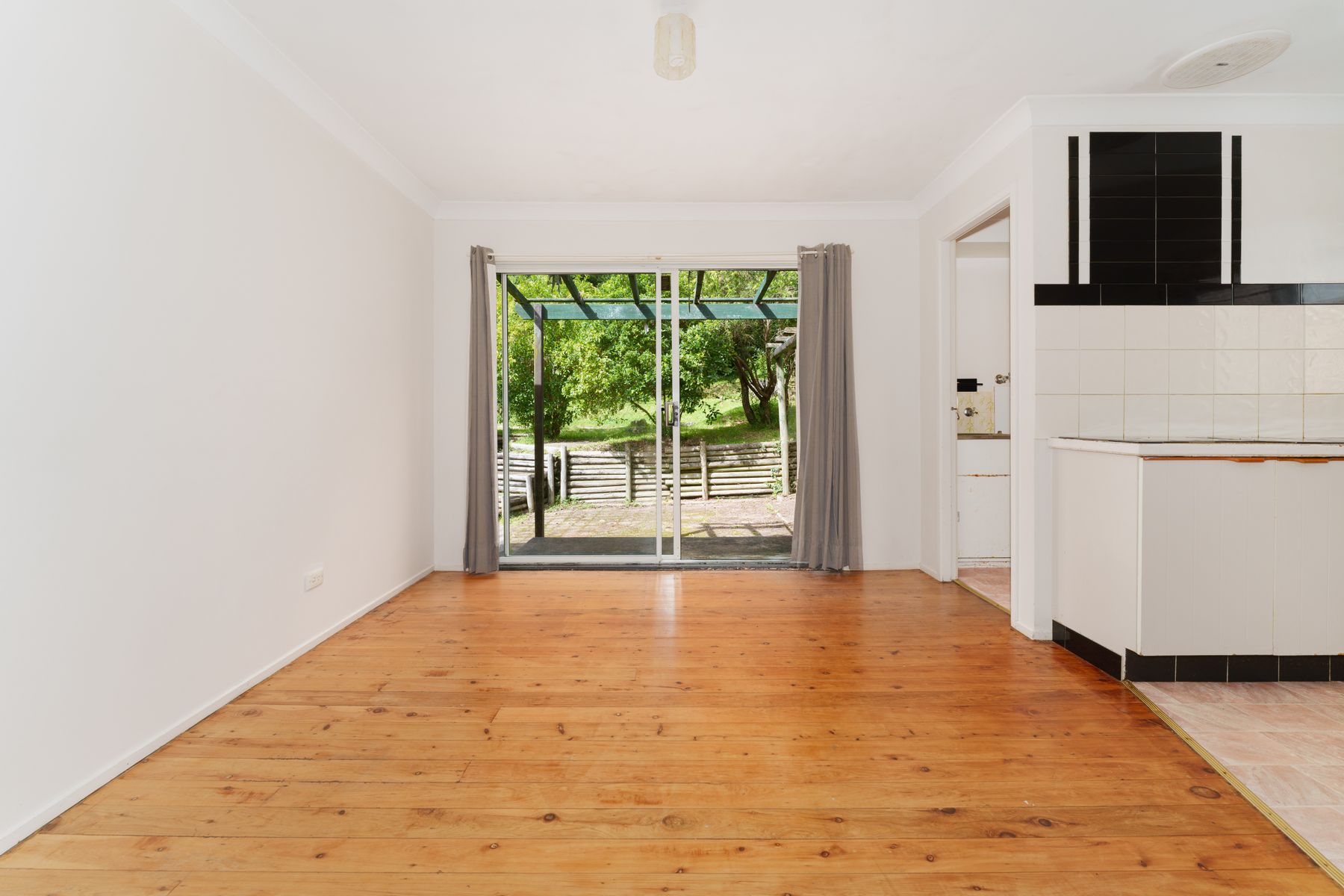 10 RUPERT STREET, Katoomba NSW 2780 - Image 4