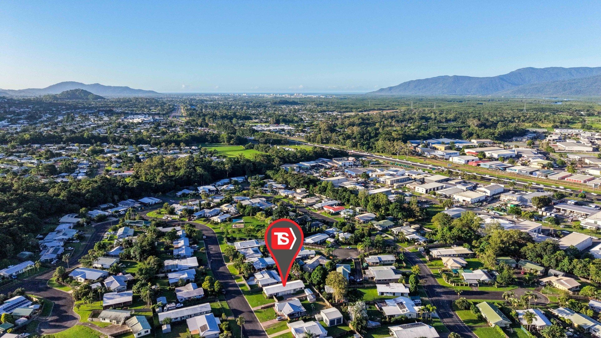 4-bedroom unit at 30 LEEUWIN CRESCENT, Bentley Park QLD 4869, Cairns, Queensland