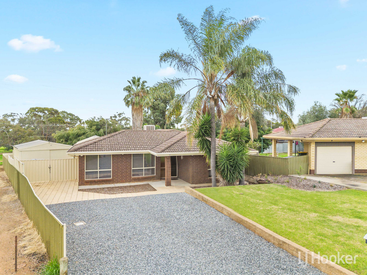 16 KARRAWIRRA CLOSE, Craigmore SA 5114 - Image 1