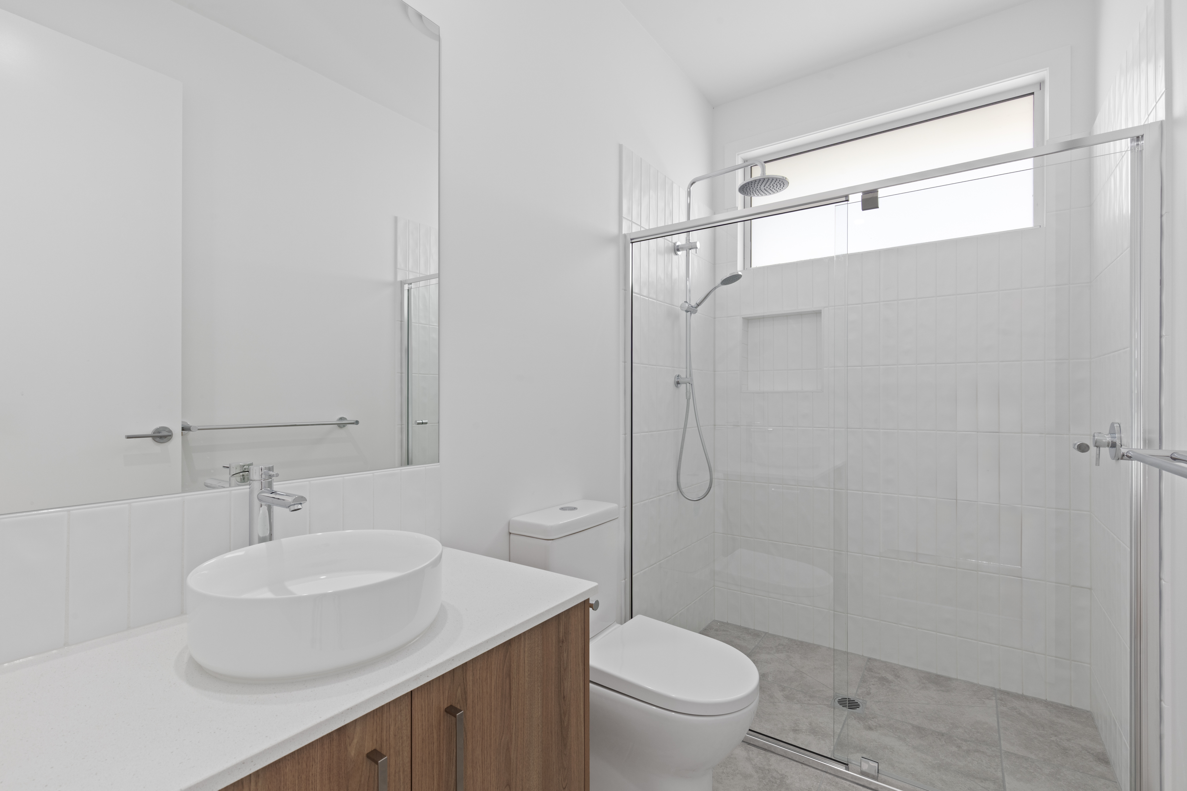 2-bedroom unit at 2/156 Ballarat Road, Hamlyn Heights, VIC 3215, Greater Geelong, Victoria