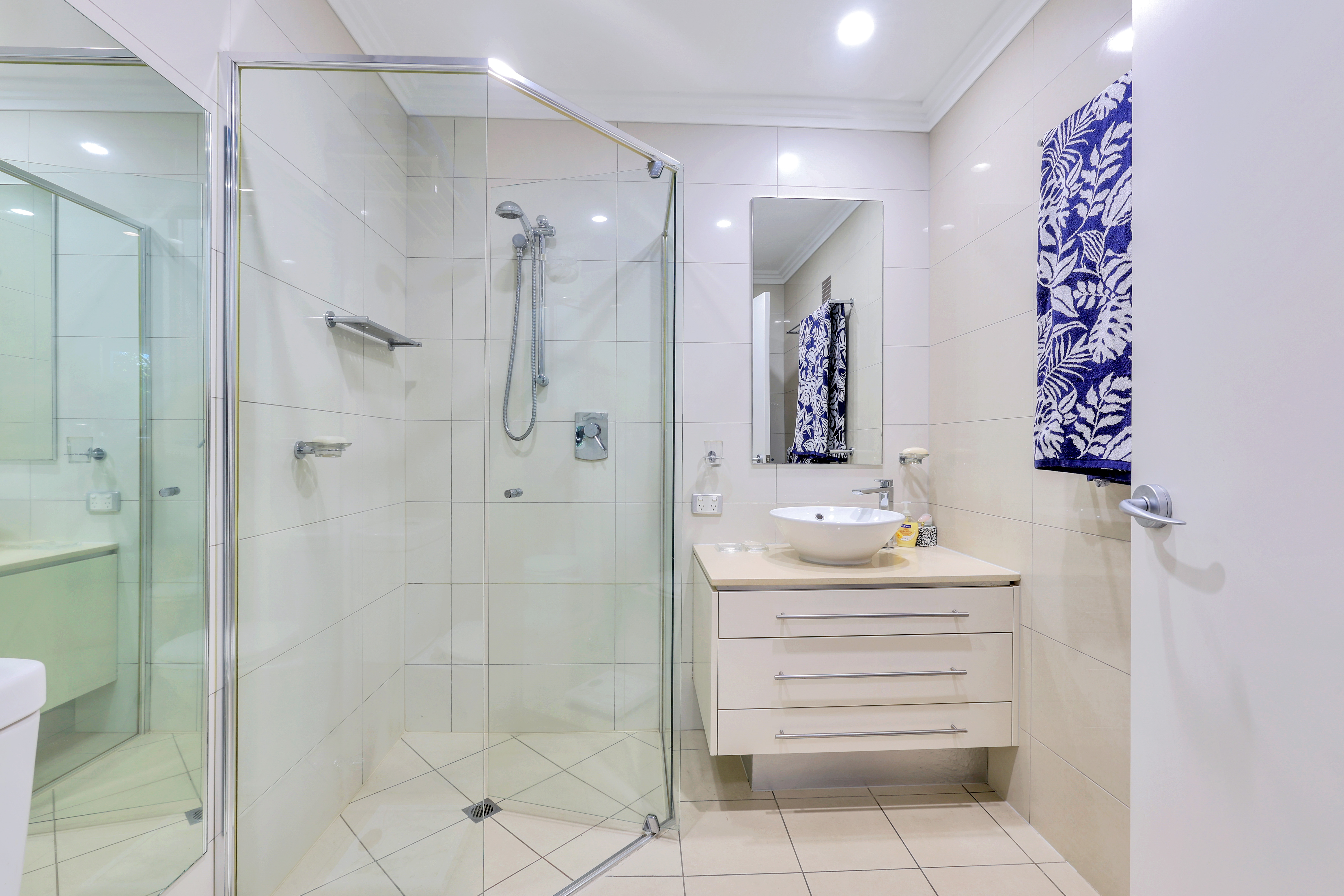 3-bedroom unit at 1/84 Esplanade, Darwin City, NT 0800, Darwin, Northern Territory