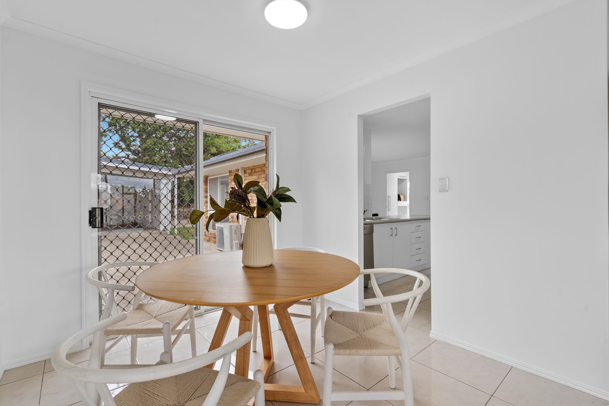 33 JARDINE DRIVE, Springwood QLD 4127 - Image 3