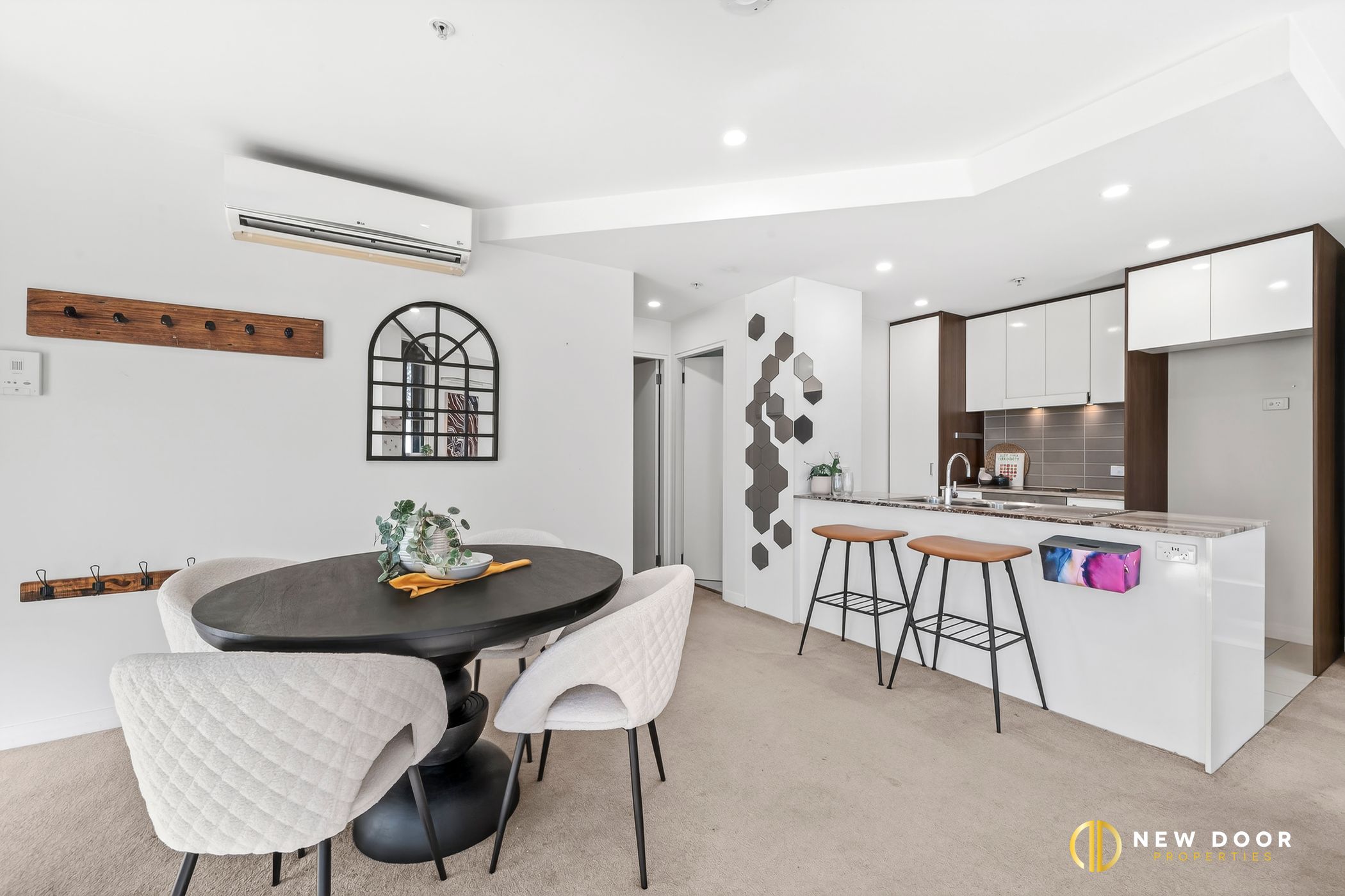 2-bedroom unit at AXIS APARTMENTS TOWER 1 10 1 MOUAT STREET, LYNEHAM ACT 2602, Unincorporated Act, Australian Capital Territory