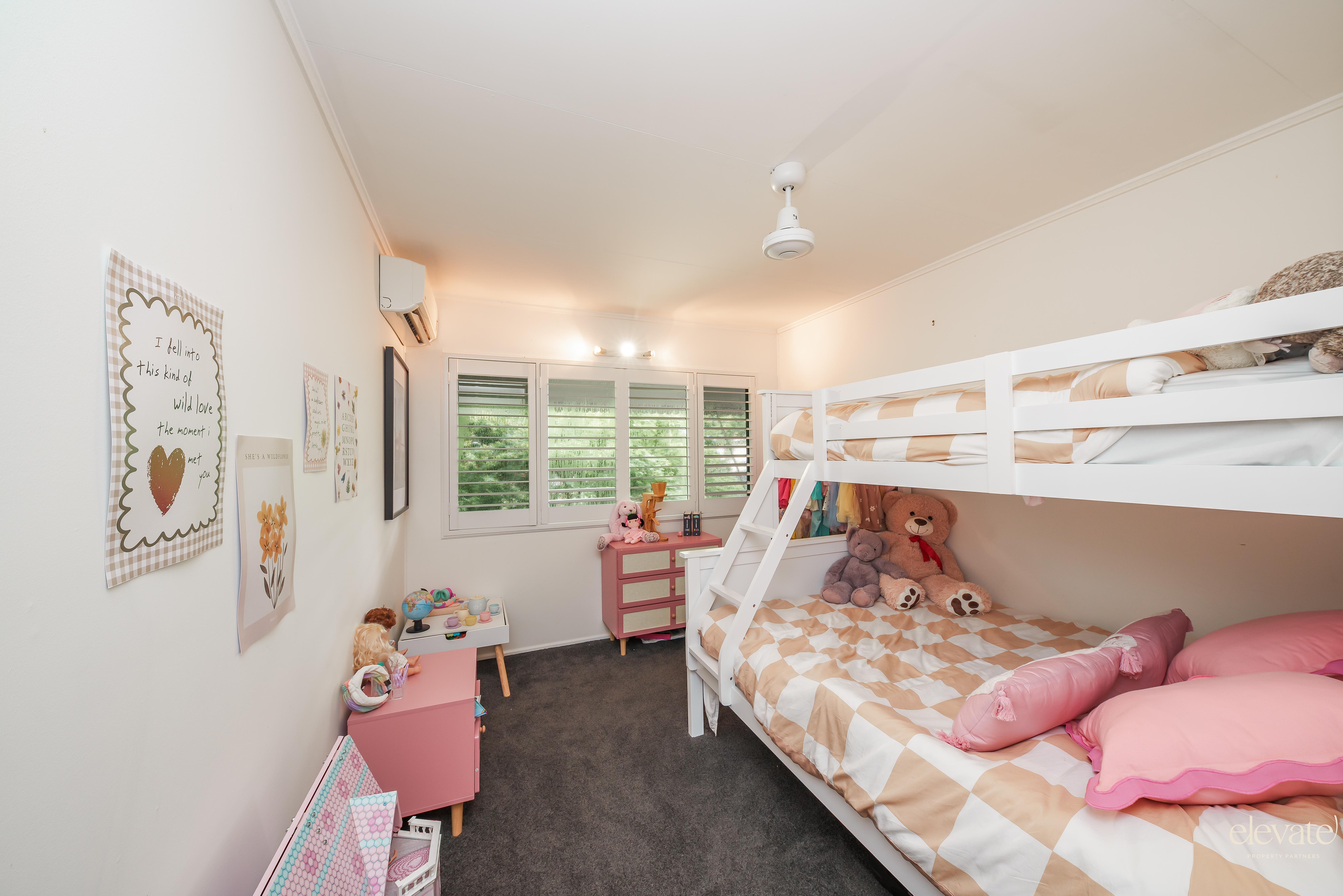 18 POINCIANA STREET, Cranbrook QLD 4814 - Image 9