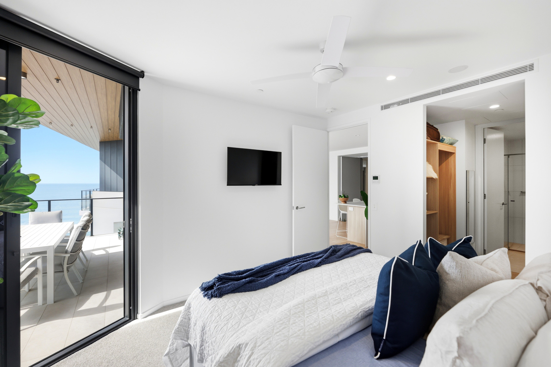 1602/6 Second Avenue, Burleigh Heads, Qld, 4220 - Image 8