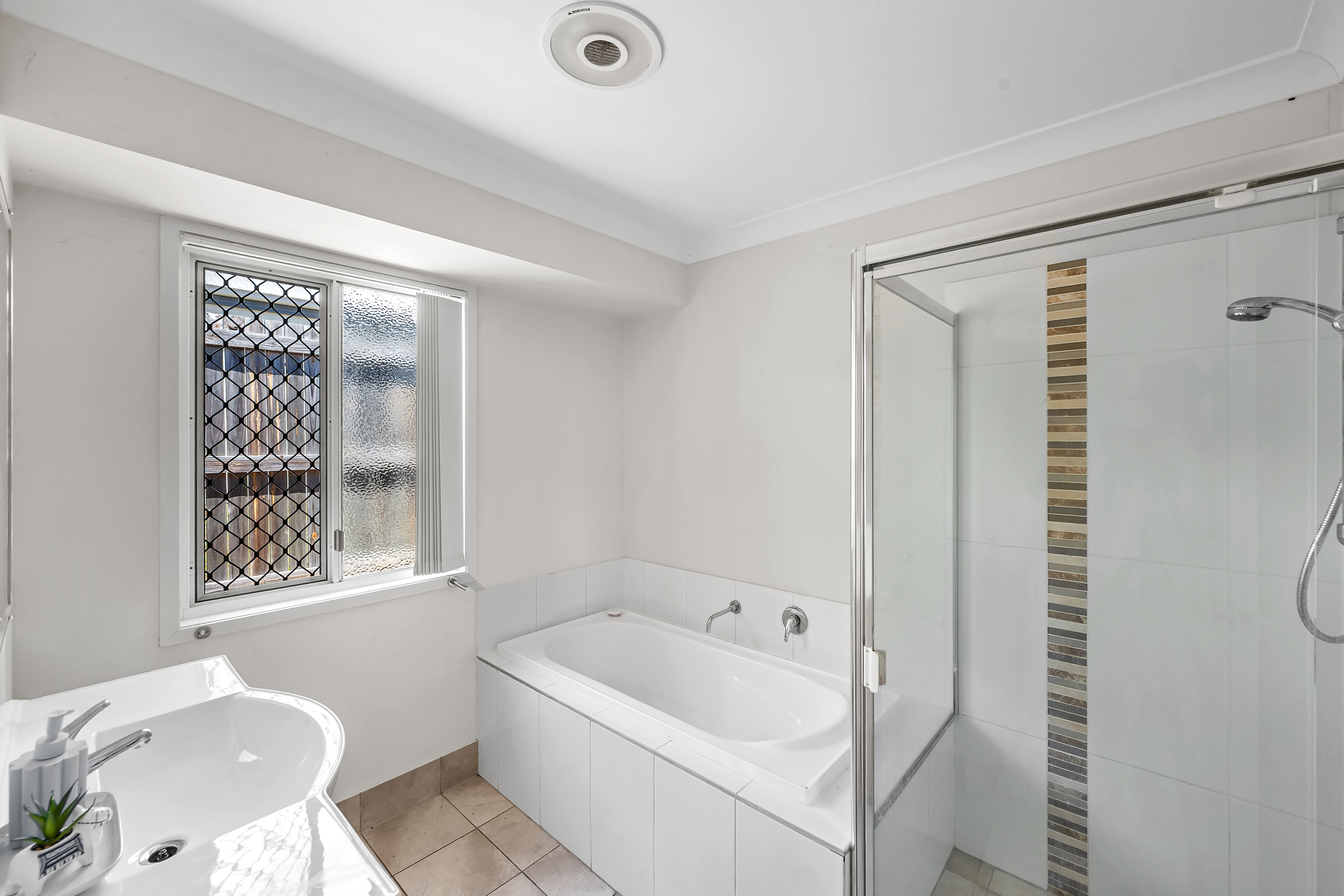 4-bedroom house at 7 Greengard Place, Kirkwood, QLD 4680, Gladstone, Queensland