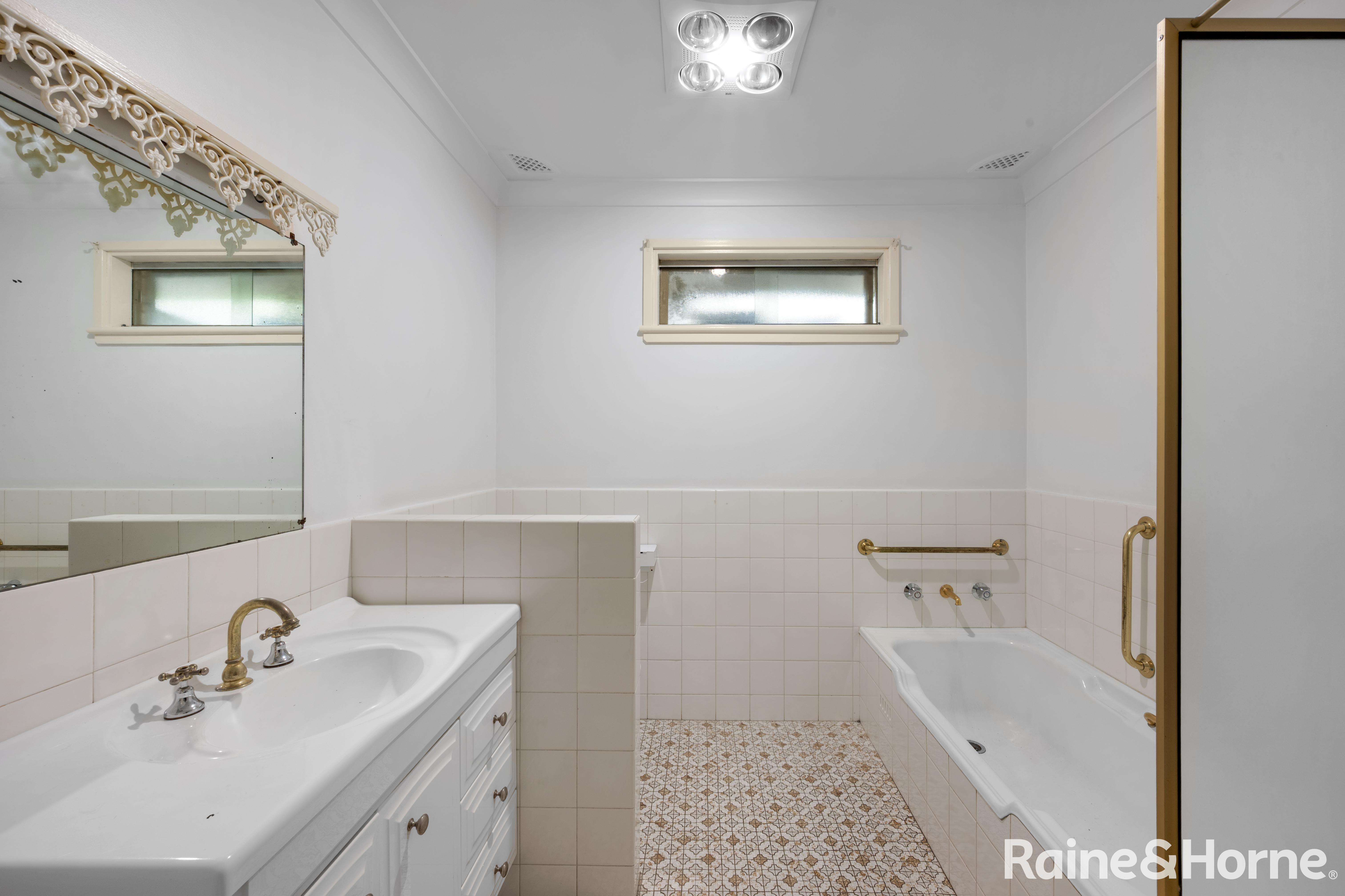 15 Colyer Avenue, Nowra, NSW 2541 - Image 5