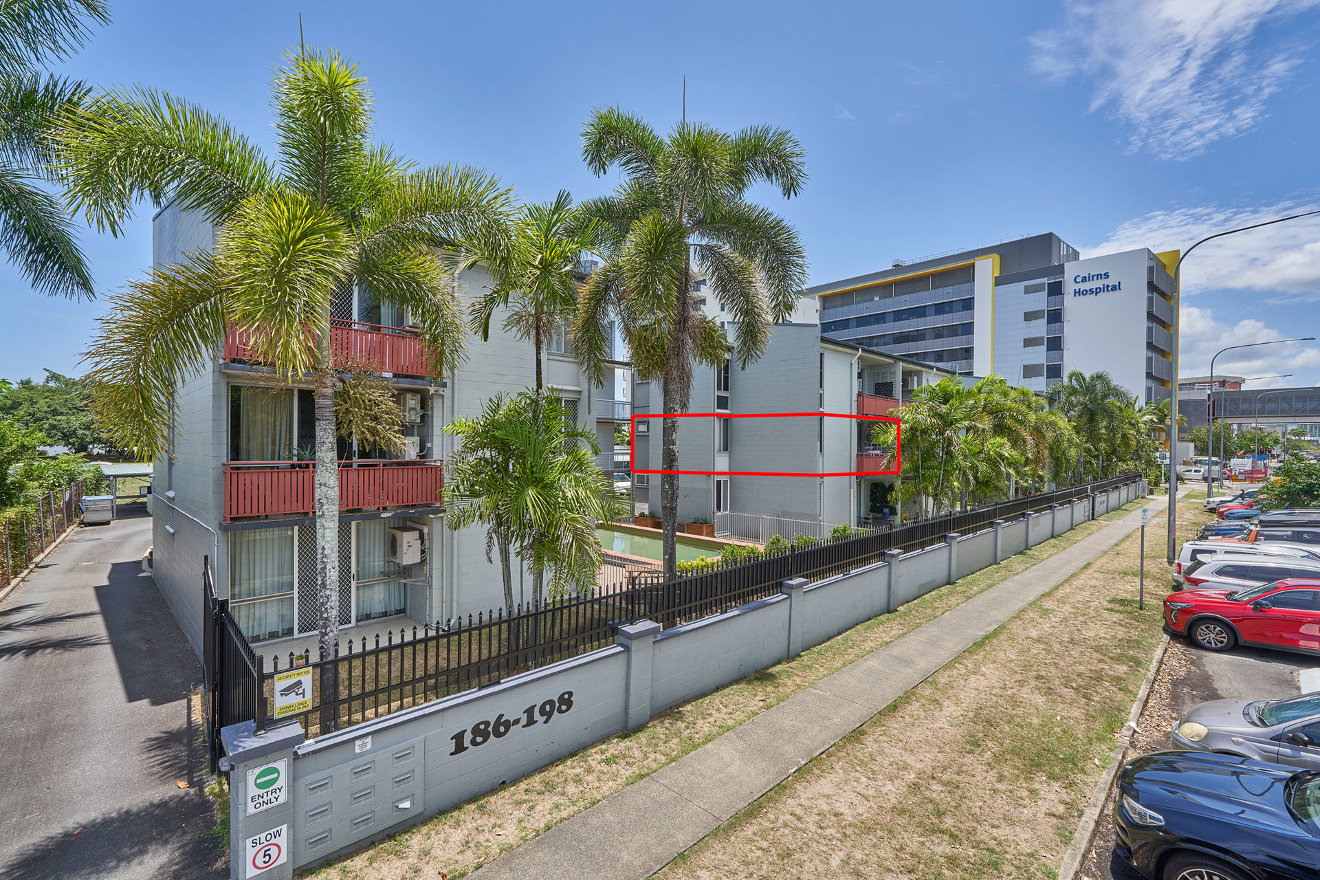 14/186-198 Lake Street, Cairns North, Qld, 4870 - Image 2