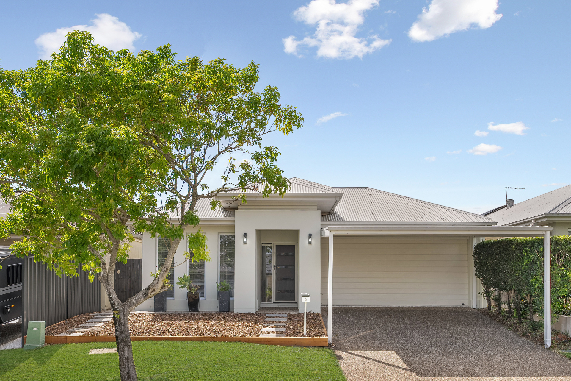 6 LANGHAM CRESCENT, North Lakes QLD 4509 - Image 1