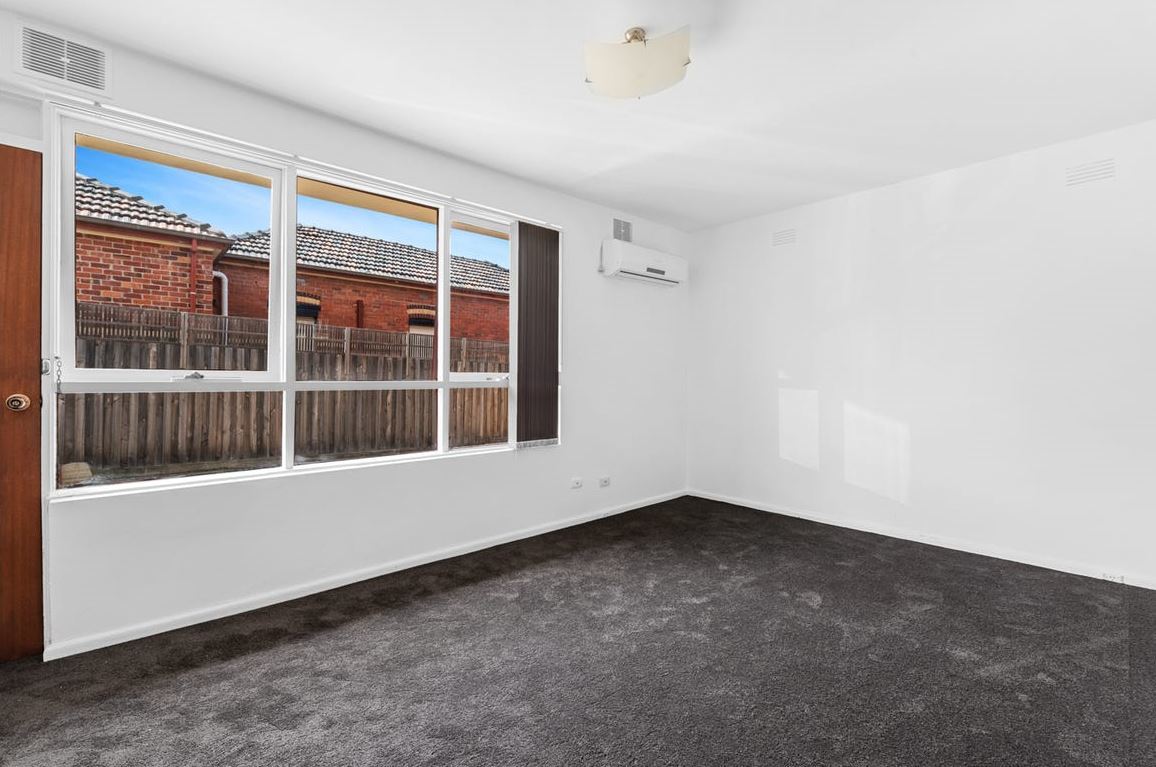 3 72 KING WILLIAM STREET, RESERVOIR VIC 3073 - Image 4