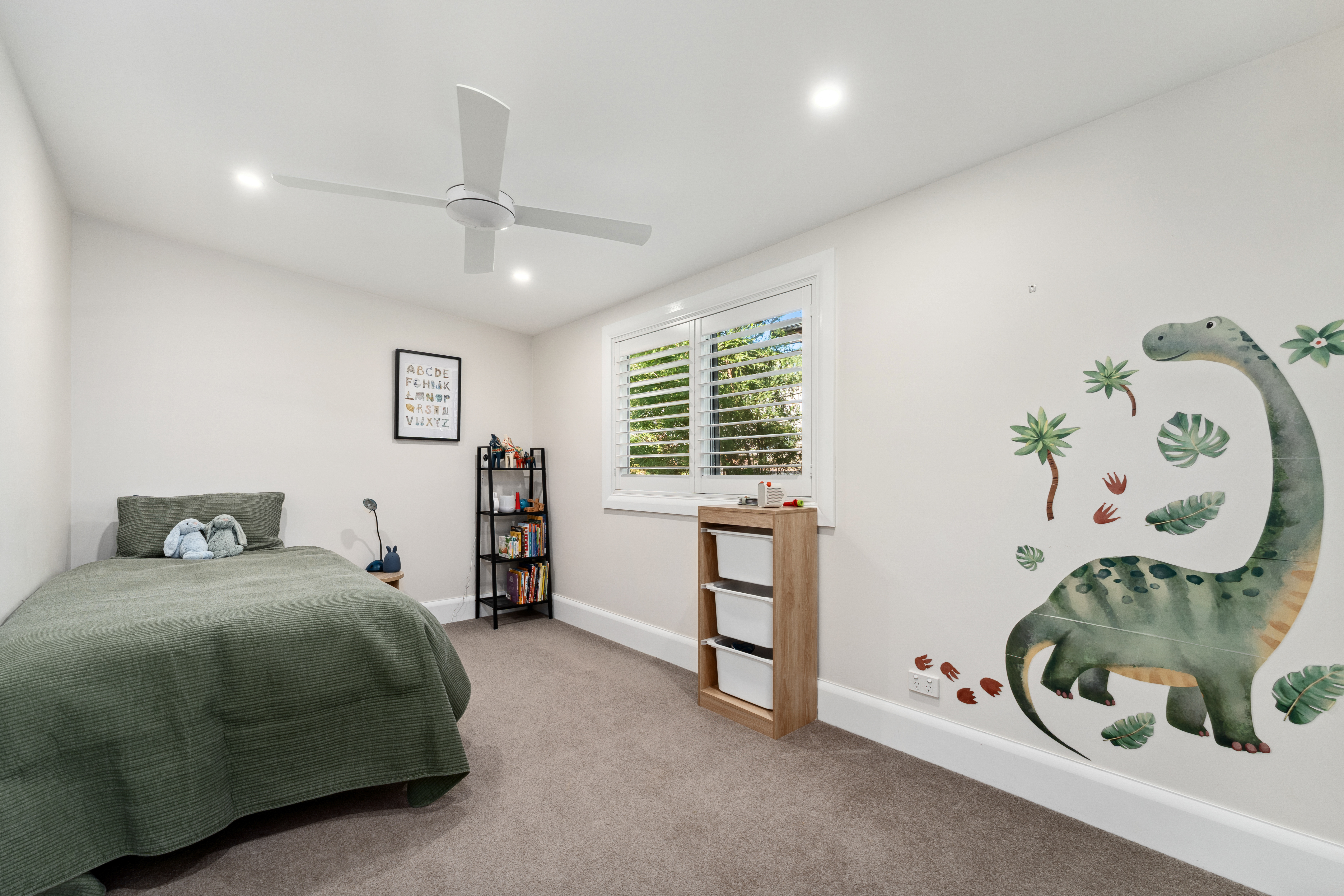 3-bedroom house at 130 the Crescent, Helensburgh, NSW 2508, Wollongong, New South Wales