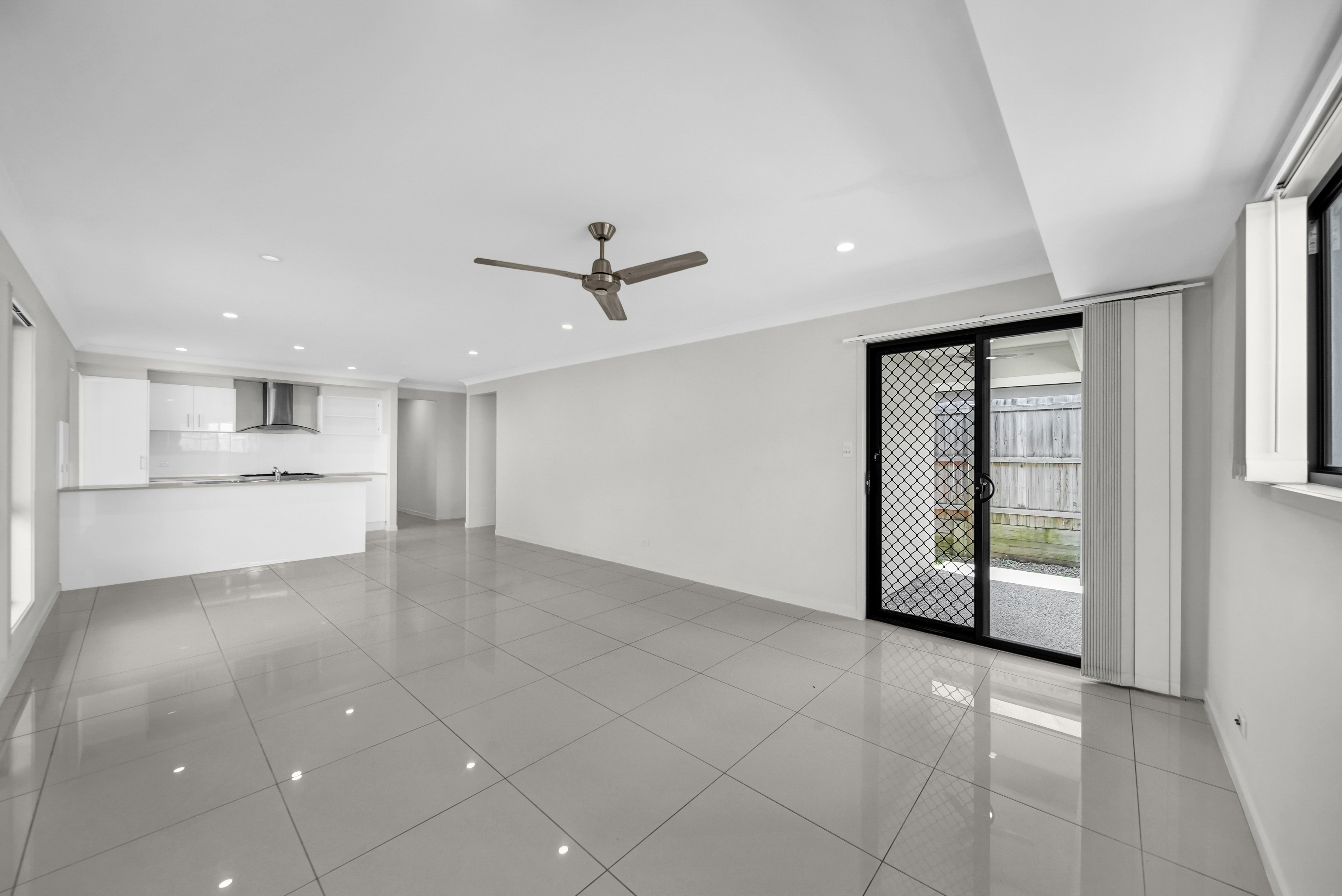 60 PEPPER TREE DRIVE, Holmview QLD 4207 - Image 3