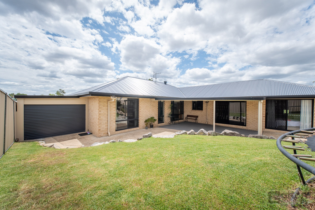 5-bedroom house at 56 Highview Avenue, Gatton, QLD 4343, Lockyer Valley, Queensland