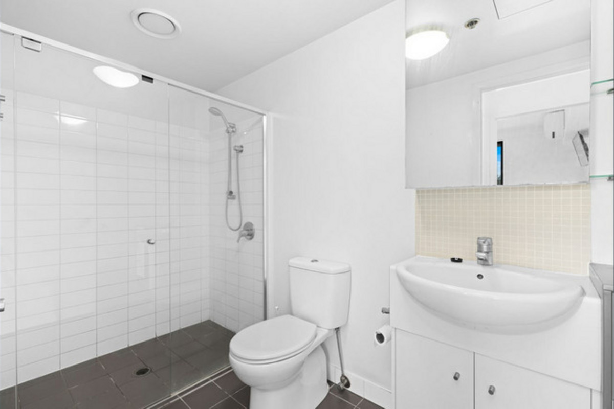 1-bedroom unit at 88 454 UPPER EDWARD STREET, SPRING HILL QLD 4000, Brisbane, Queensland