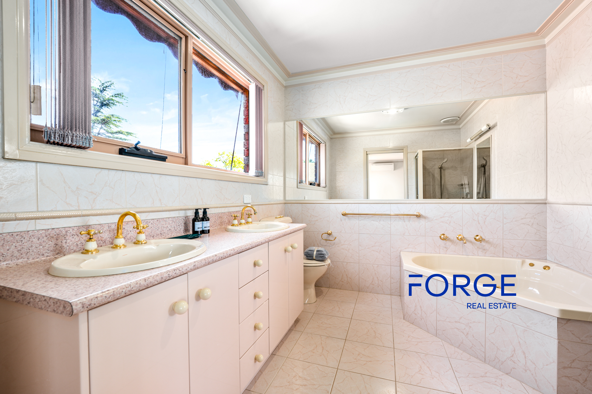 5-bedroom house at 27-29 HIGGINS CLOSE, Dingley Village VIC 3172, , Victoria