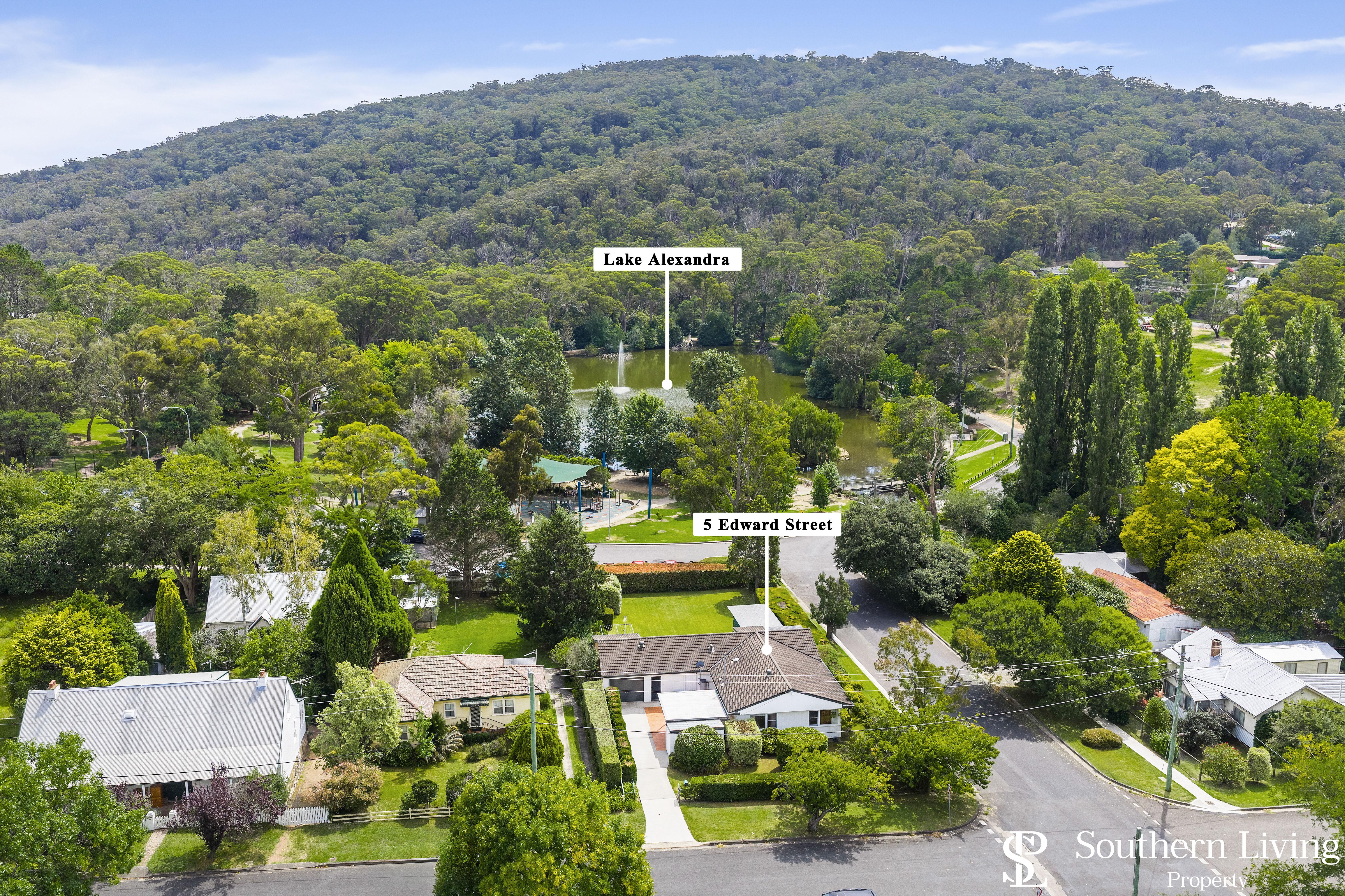 5 EDWARD STREET, Mittagong NSW 2575 - Image 2