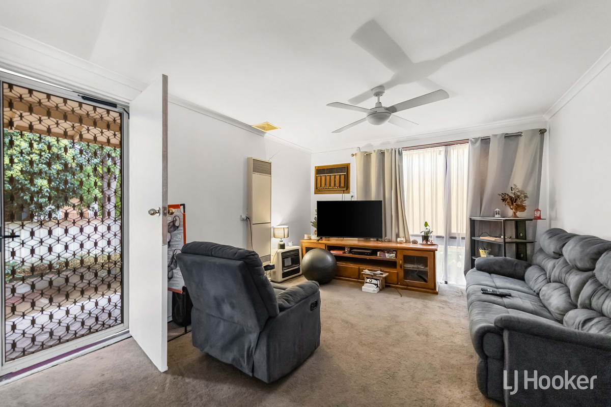 19 Dimboola Court, Craigmore, SA 5114 - Image 5