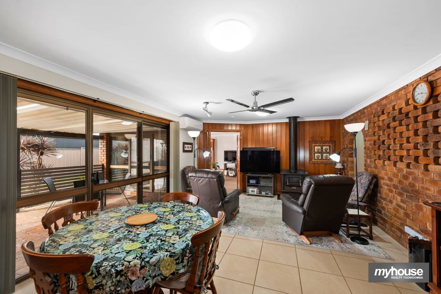 16 STUMM STREET, Kearneys Spring QLD 4350 - Image 5