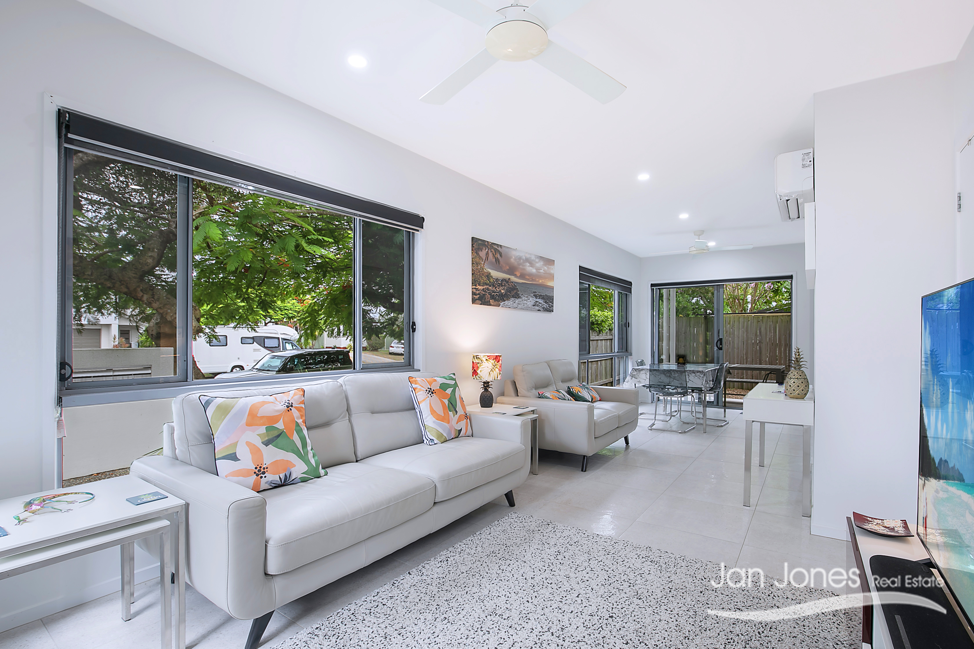 UNIT 1 216 VICTORIA AVENUE, Margate QLD 4019 - Image 2