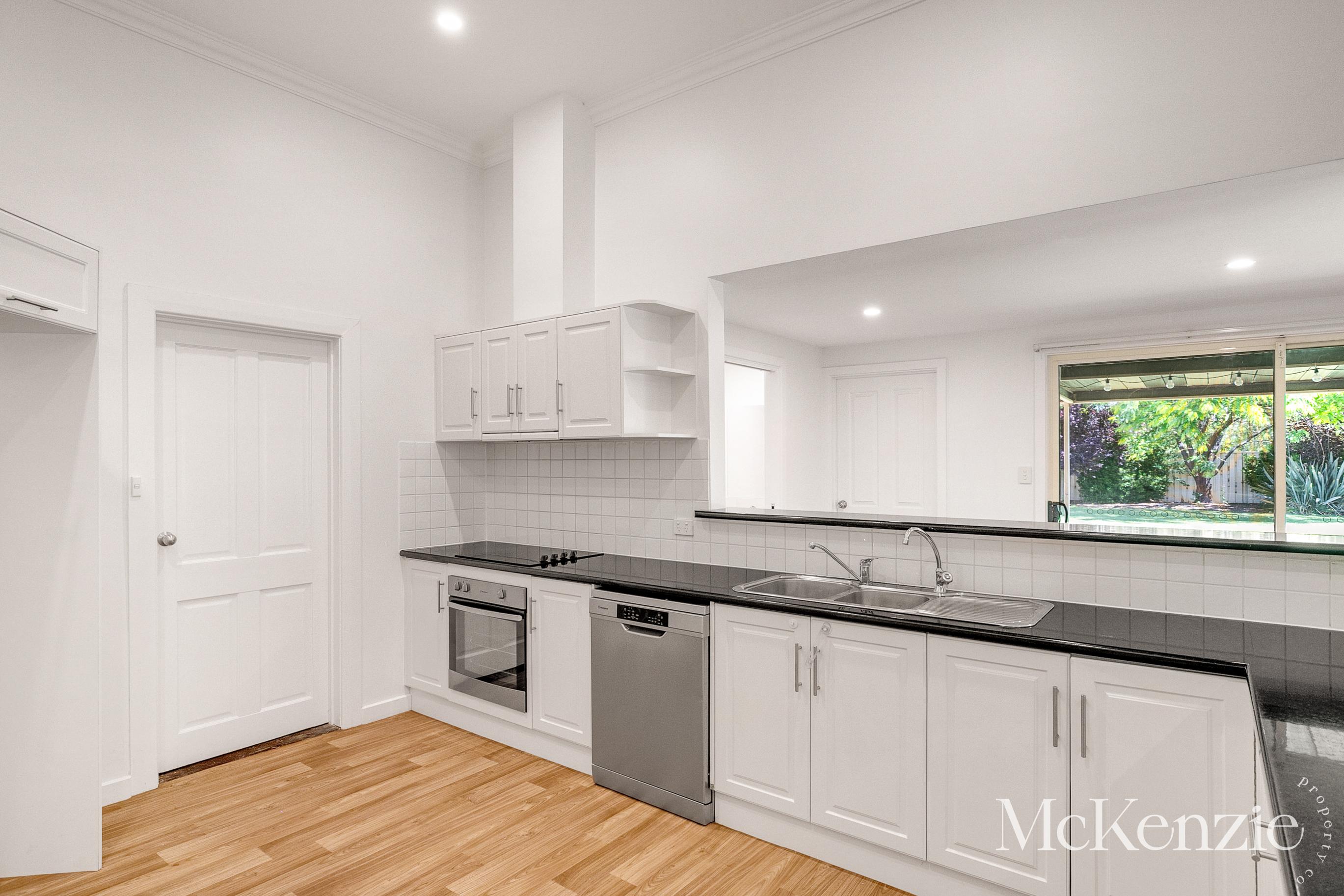 6-bedroom house at 23 Falcon Street, Renmark North, SA 5341, Renmark Paringa, South Australia