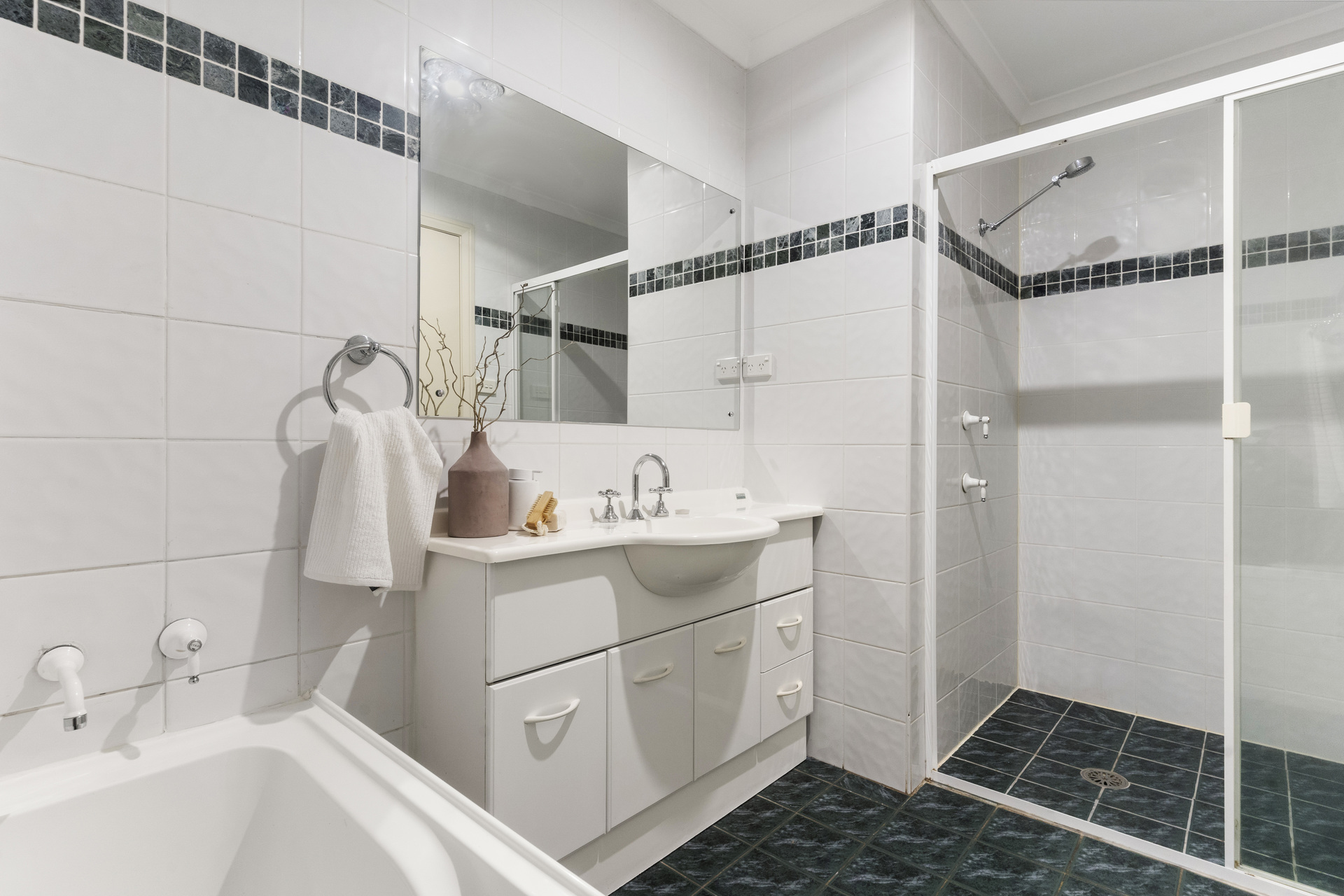 3-bedroom unit at UNIT 4 7 MATSON CRESCENT, Miranda NSW 2228, Sutherland, New South Wales