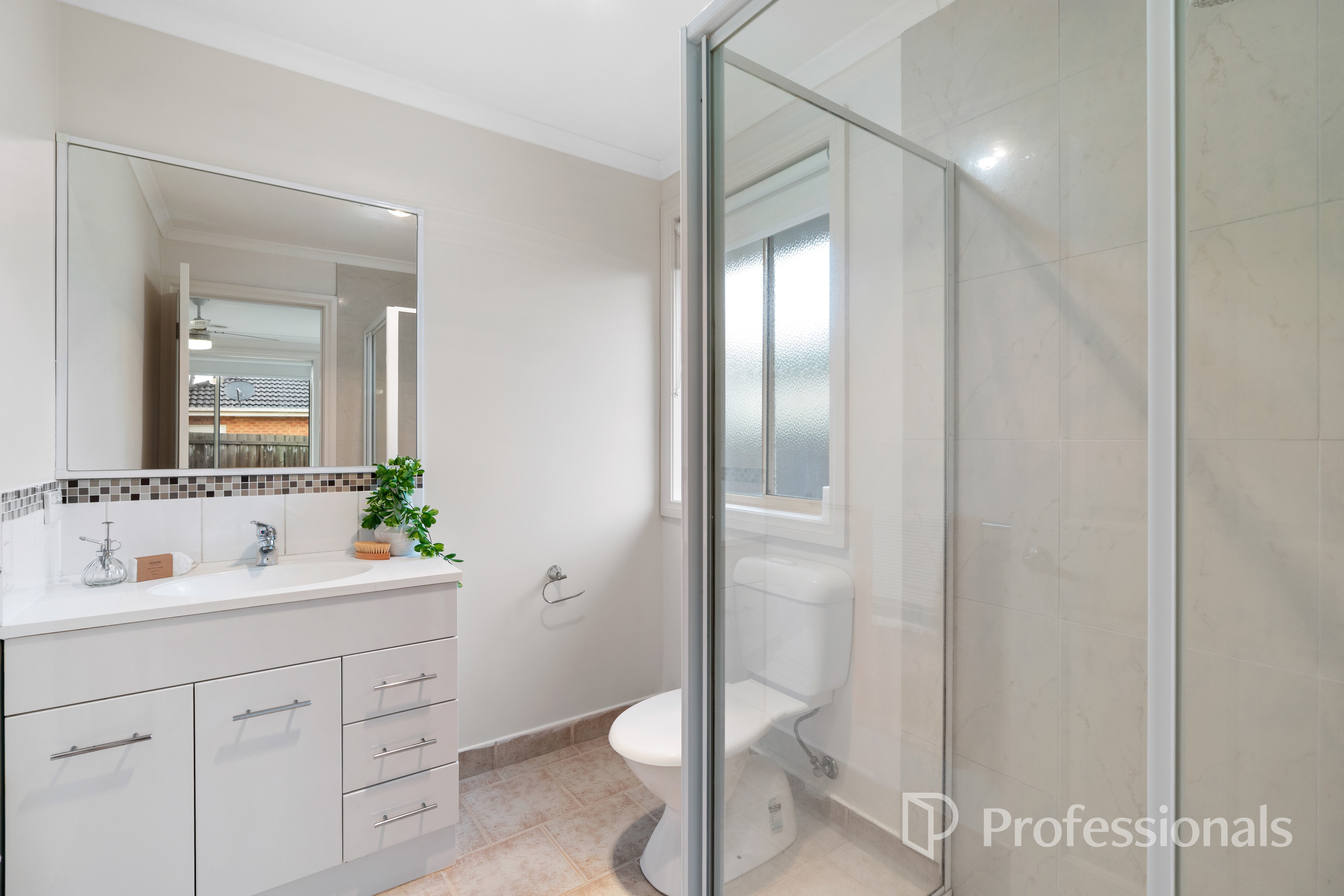 3-bedroom unit at Unit 3 66 Gertonia Avenue, Boronia VIC 3155, Knox, Victoria
