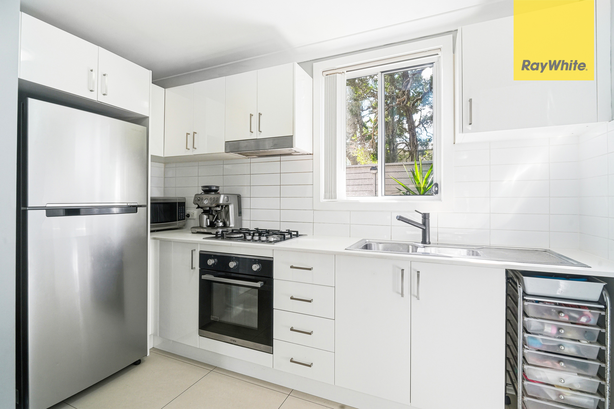 5 32 CANBERRA STREET, OXLEY PARK NSW 2760 - Image 6
