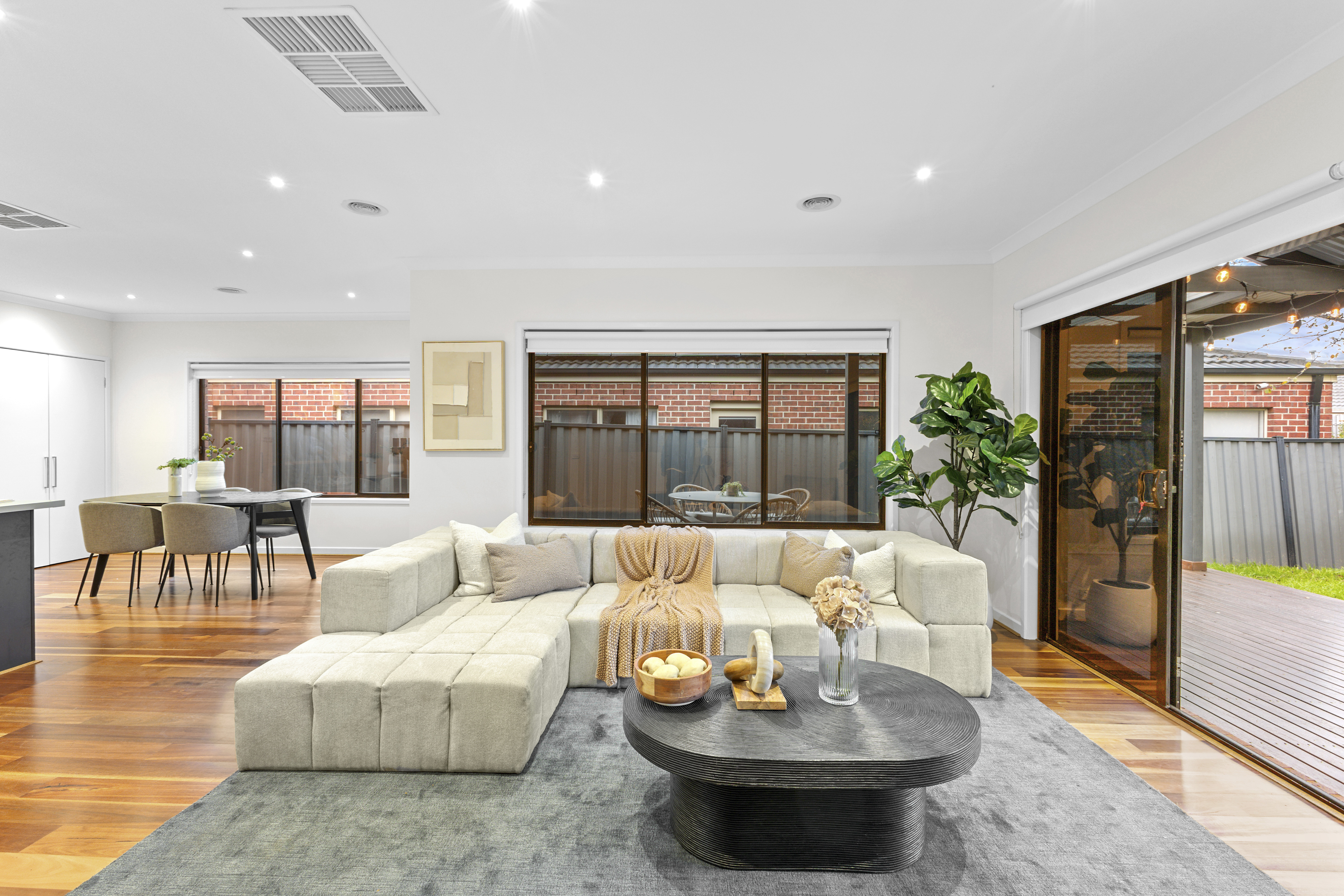 3-bedroom house at 35 THORNGROVE AVENUE, Craigieburn VIC 3064, Hume, Victoria