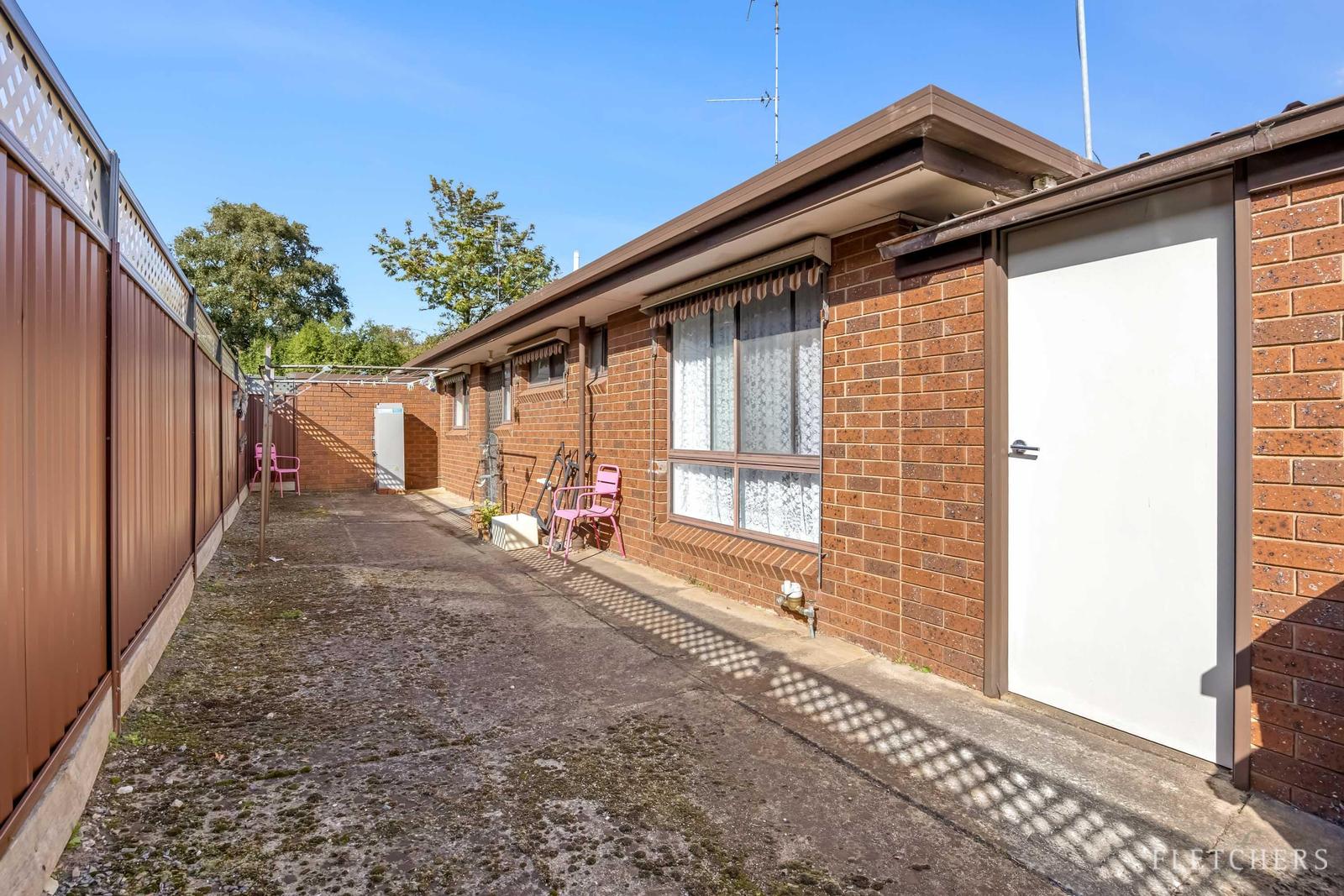 UNIT 2 411 DRUMMOND STREET SOUTH, Ballarat Central VIC 3350 - Image 10