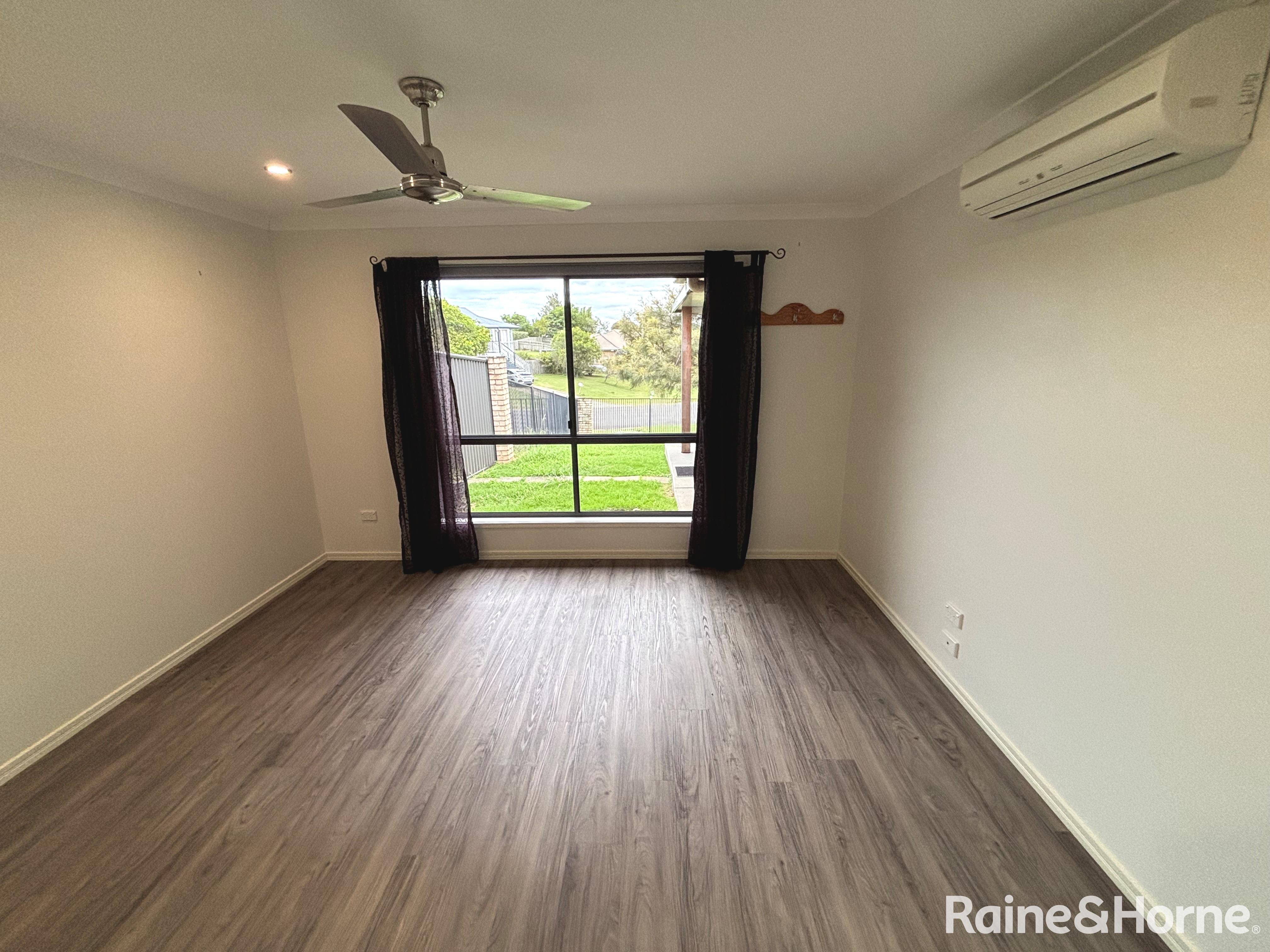 3-bedroom unit at 1/1 Heath Terrace, Kingaroy, QLD 4610, South Burnett, Queensland