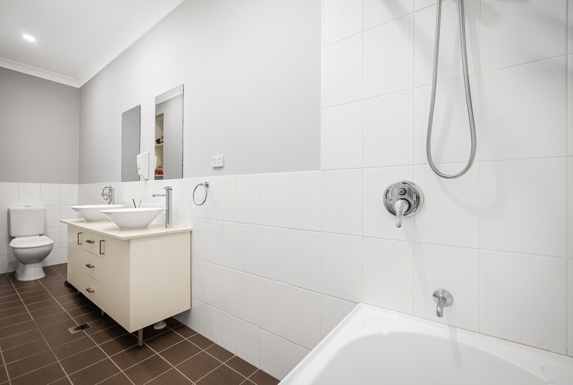 3-bedroom unit at 29/44 Barossa Drive, Minchinbury, NSW 2770, Blacktown, New South Wales