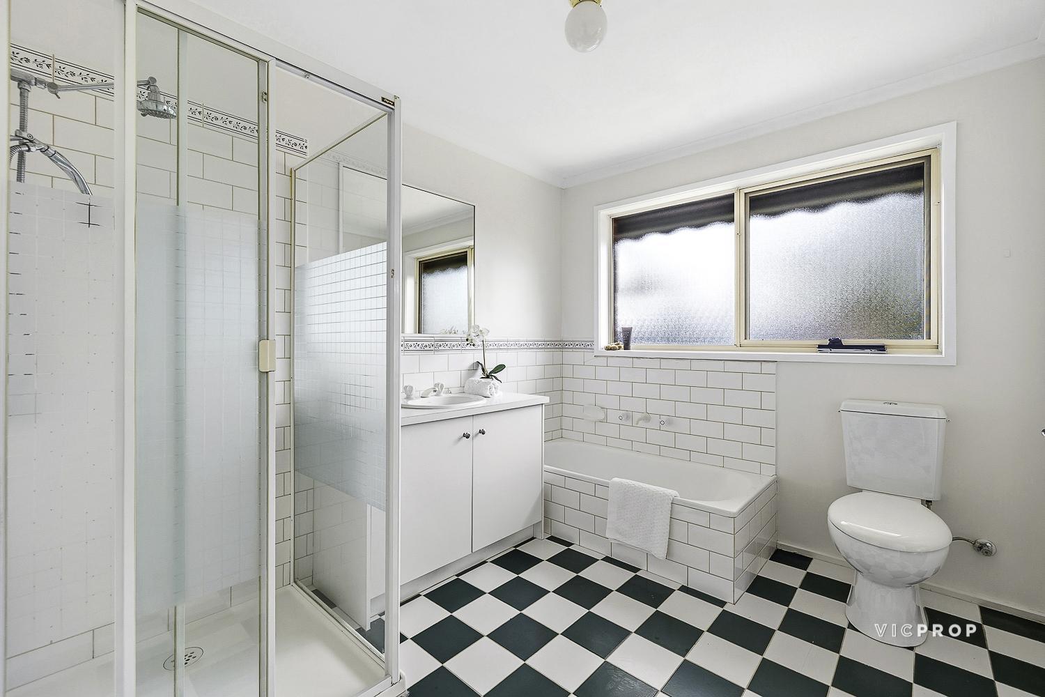 2-bedroom house at 8 Robern Parade, Viewbank, VIC 3084, Banyule, Victoria