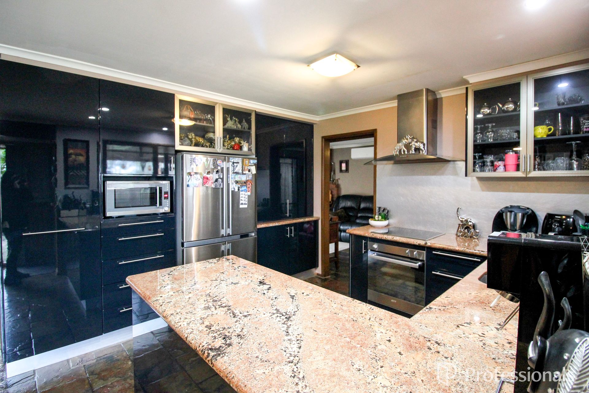 4-bedroom house at HILDALE OAKS 28 NAPIER ROAD, WON WRON VIC 3971, Wellington, Victoria