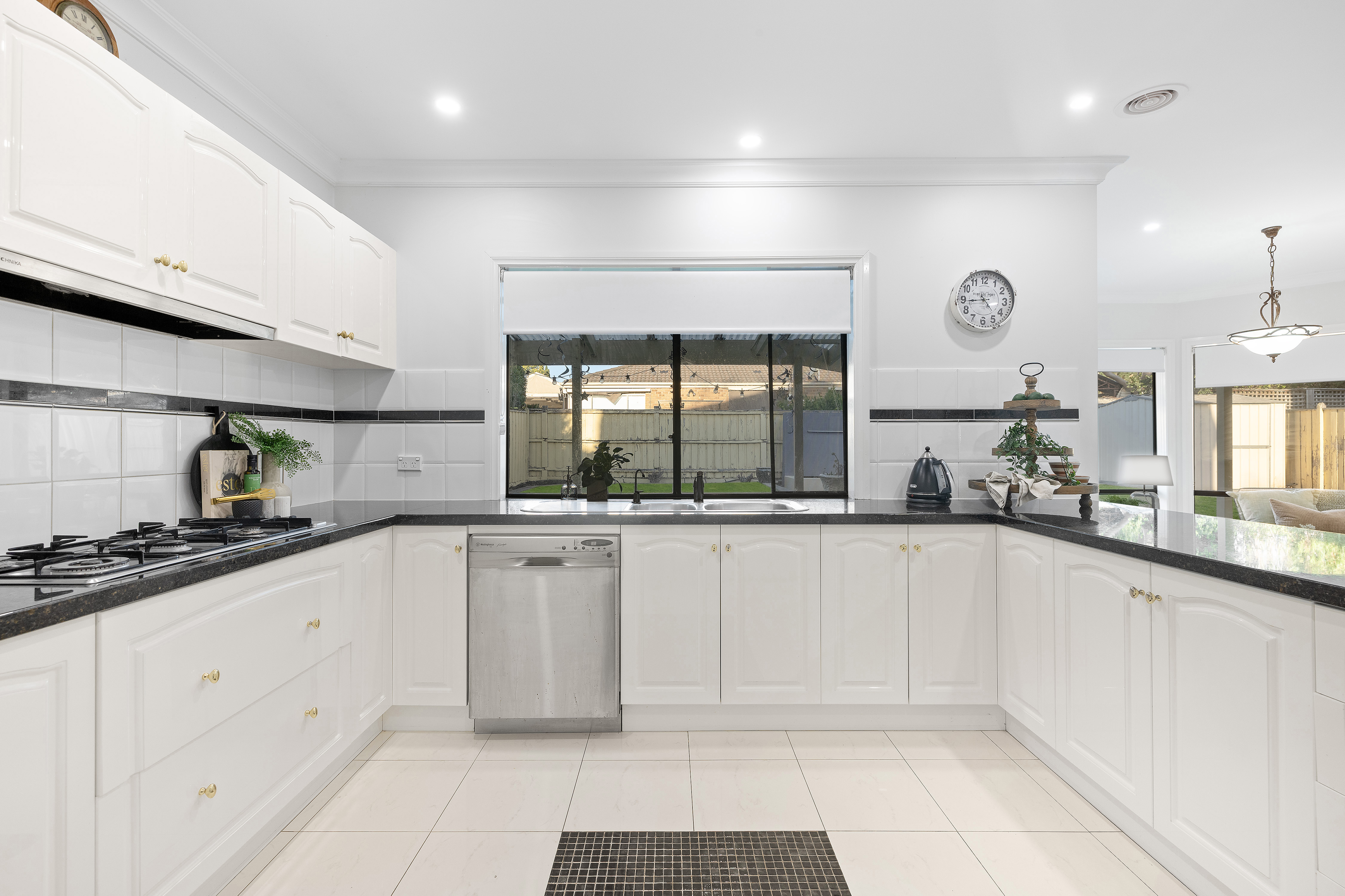 28 Langhorne Crescent, Rowville, Vic, 3178 - Image 9
