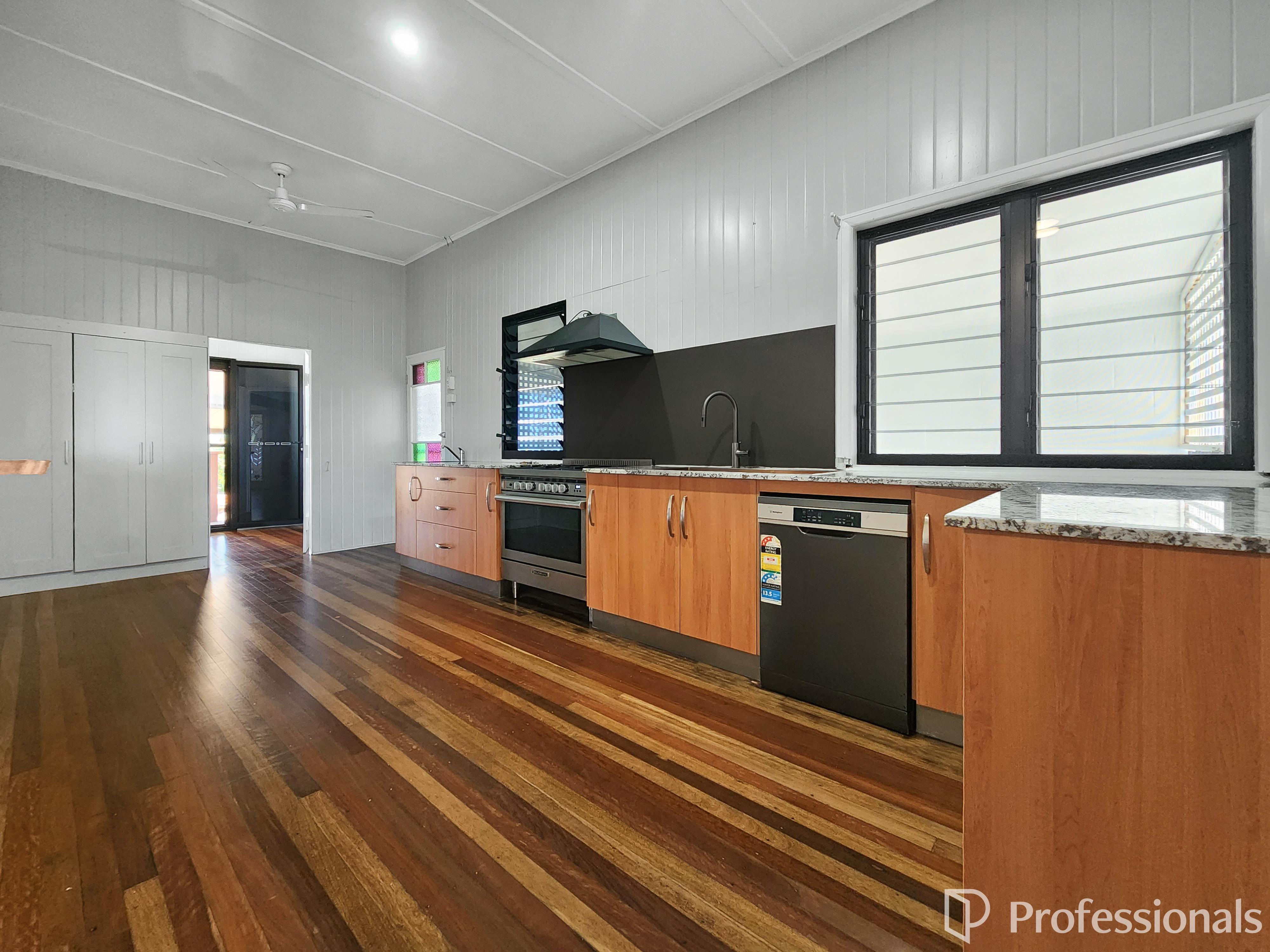 18 Hay Street, Bowen, QLD 4805 - Image 7