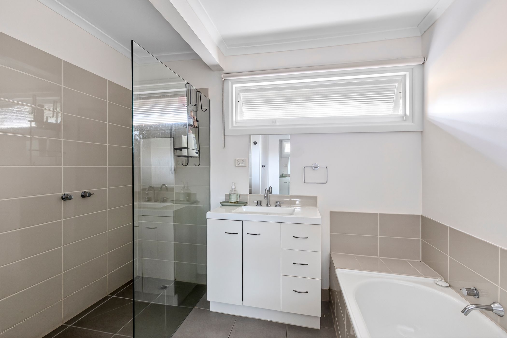 3-bedroom house at 8 EDITH COURT, Belmont VIC 3216, Greater Geelong, Victoria