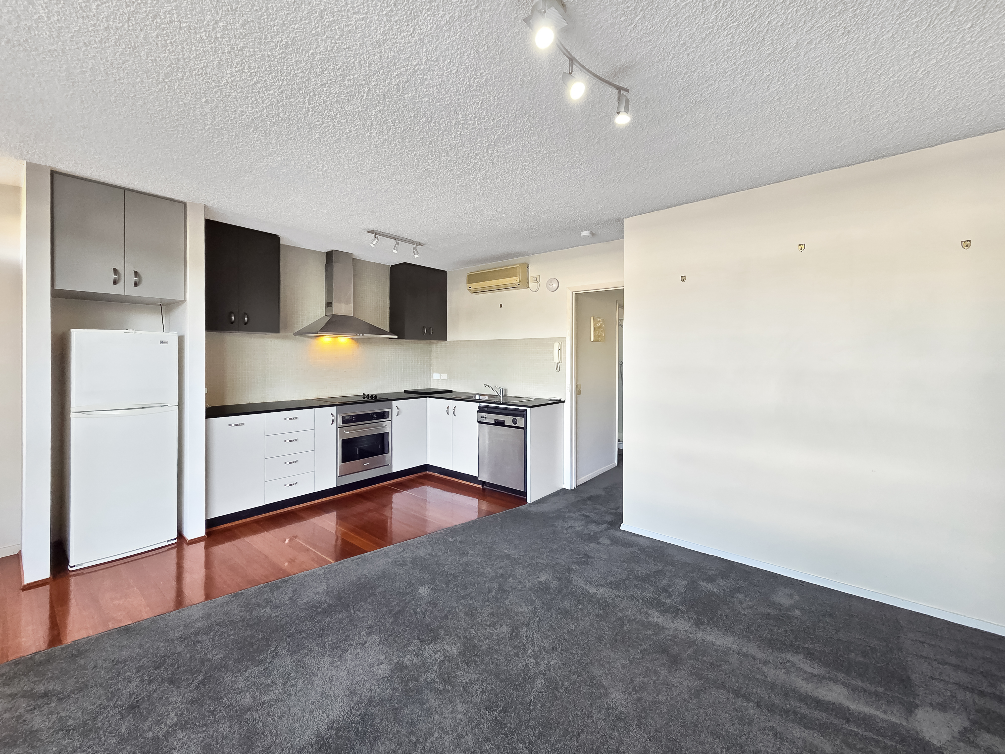 1-bedroom unit at 4 10 FITZROY STREET, GEELONG VIC 3220, Greater Geelong, Victoria