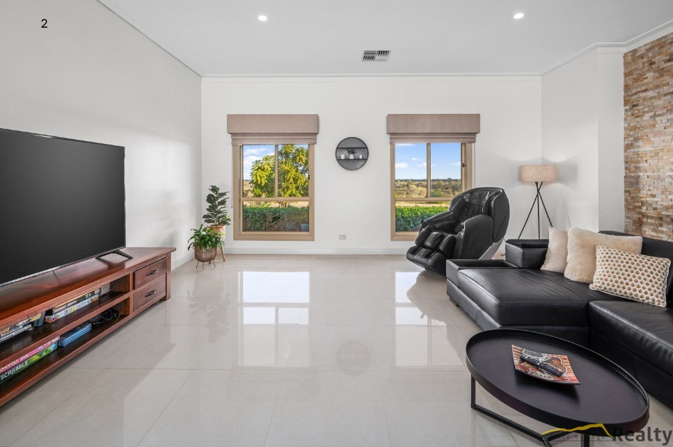 9-bedroom house at 19 Cotterill Road, Ross, NT 0873, Alice Springs, Northern Territory