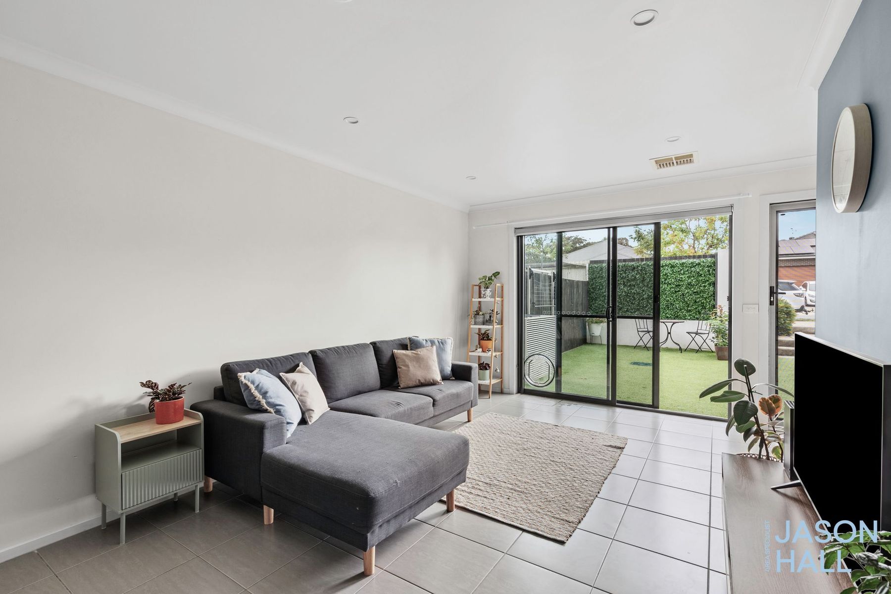 UNIT 11 MAISON 22 DULCIE HOLLAND CRESCENT, Moncrieff ACT 2914 - Image 5