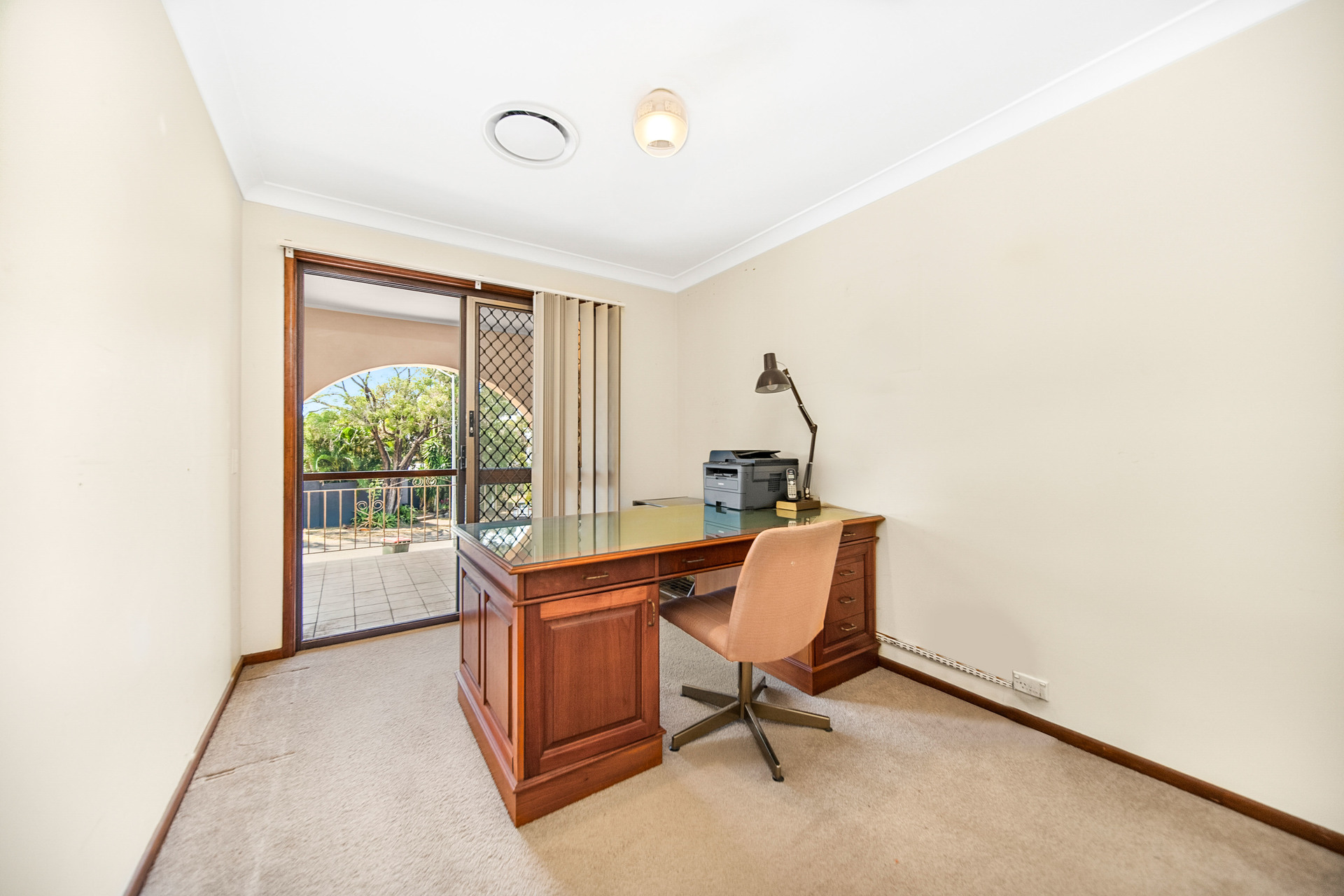 11 Bridle Street, Mansfield, QLD 4122 - Image 8
