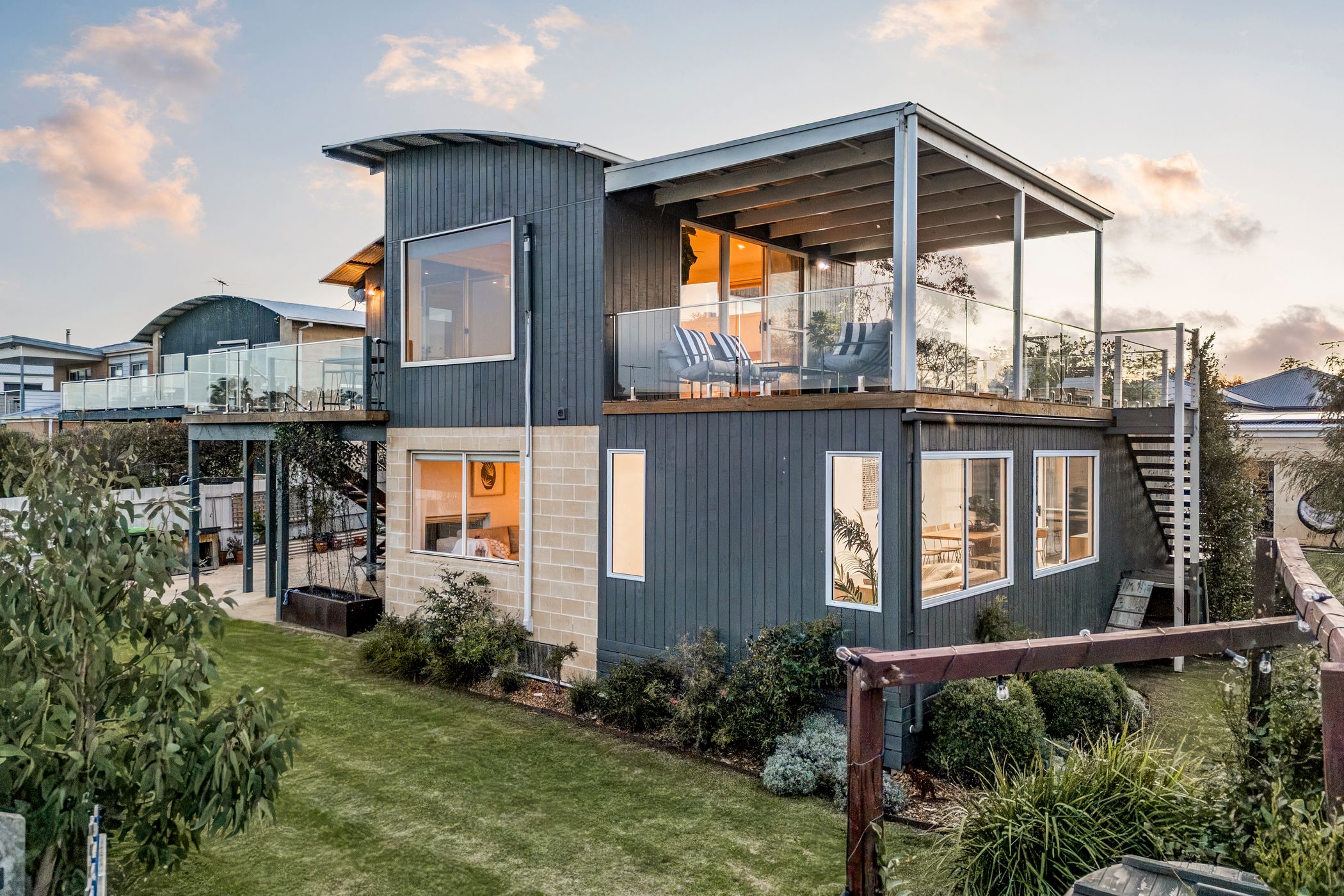 6 BANKSIA CLOSE, Torquay VIC 3228 - Image 1