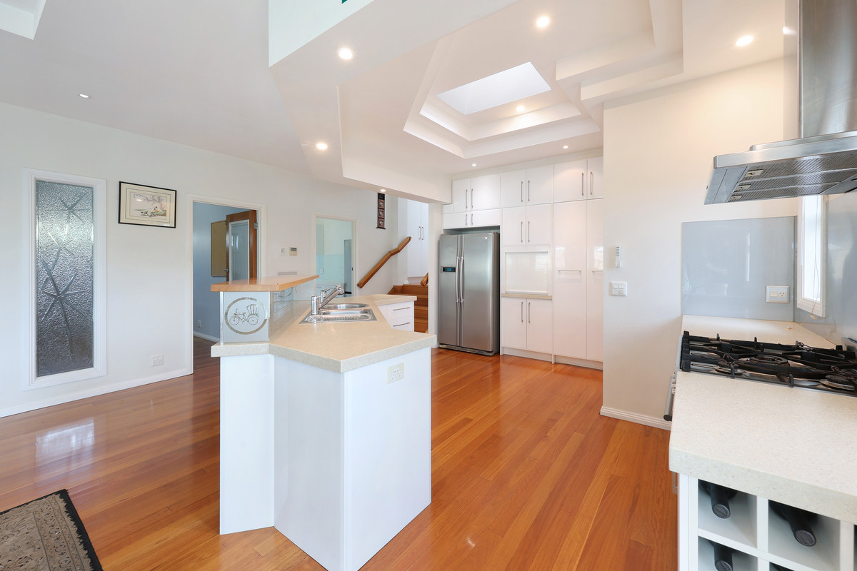 24 Chaucer Street, Hamilton, VIC 3300 - Image 5
