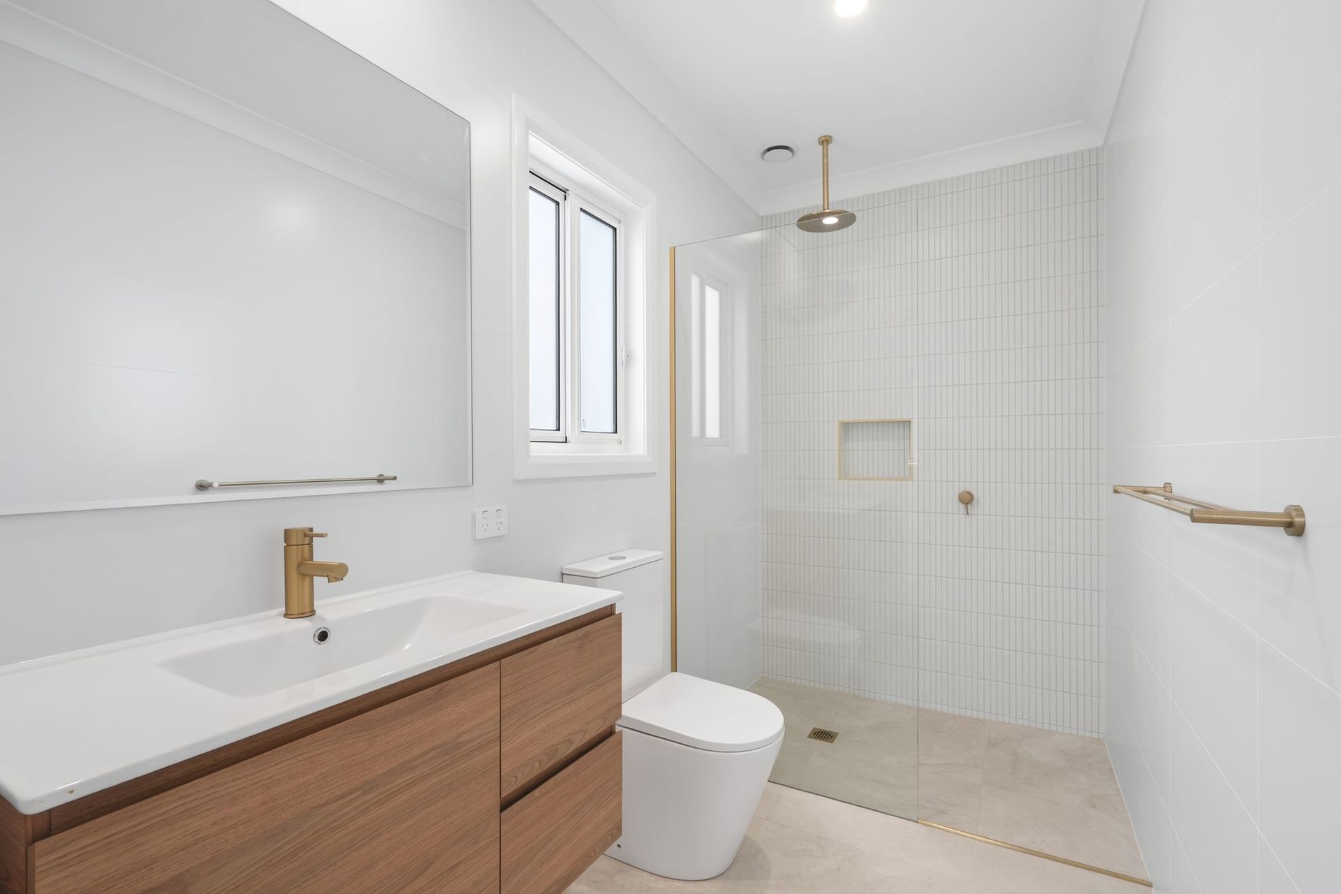 3-bedroom unit at 2/4 Wildwood Way, Thrumster, NSW 2444, Port Macquarie-Hastings, New South Wales