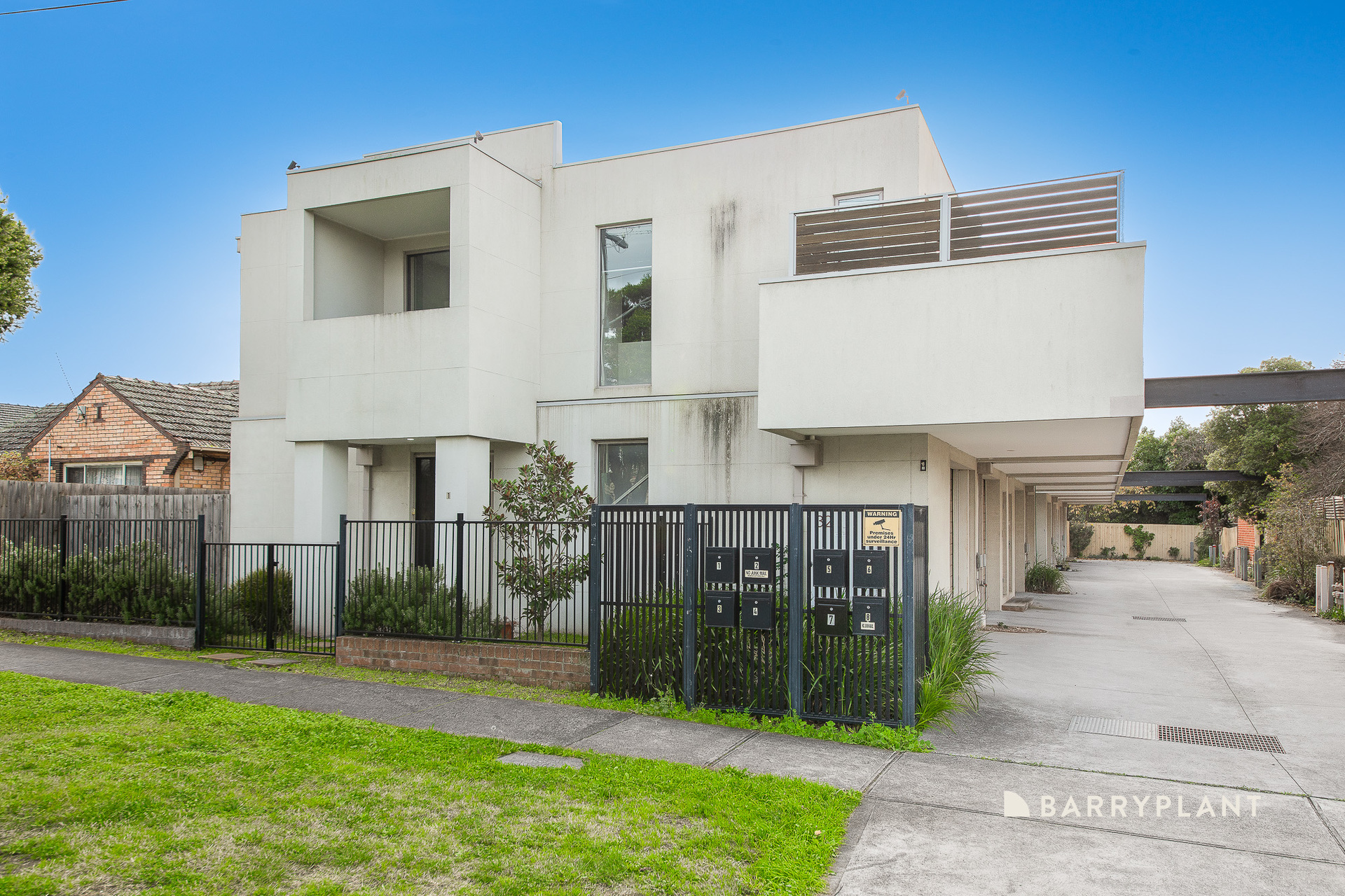 1 32 RUFUS STREET, EPPING VIC 3076 - Image 1
