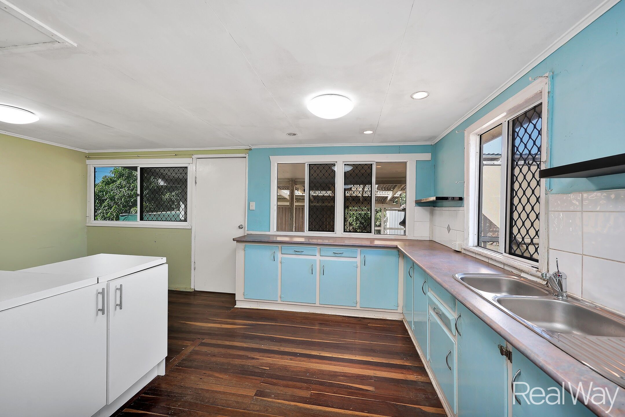 14 DUNCRAIGEN STREET, Norville QLD 4670 - Image 9