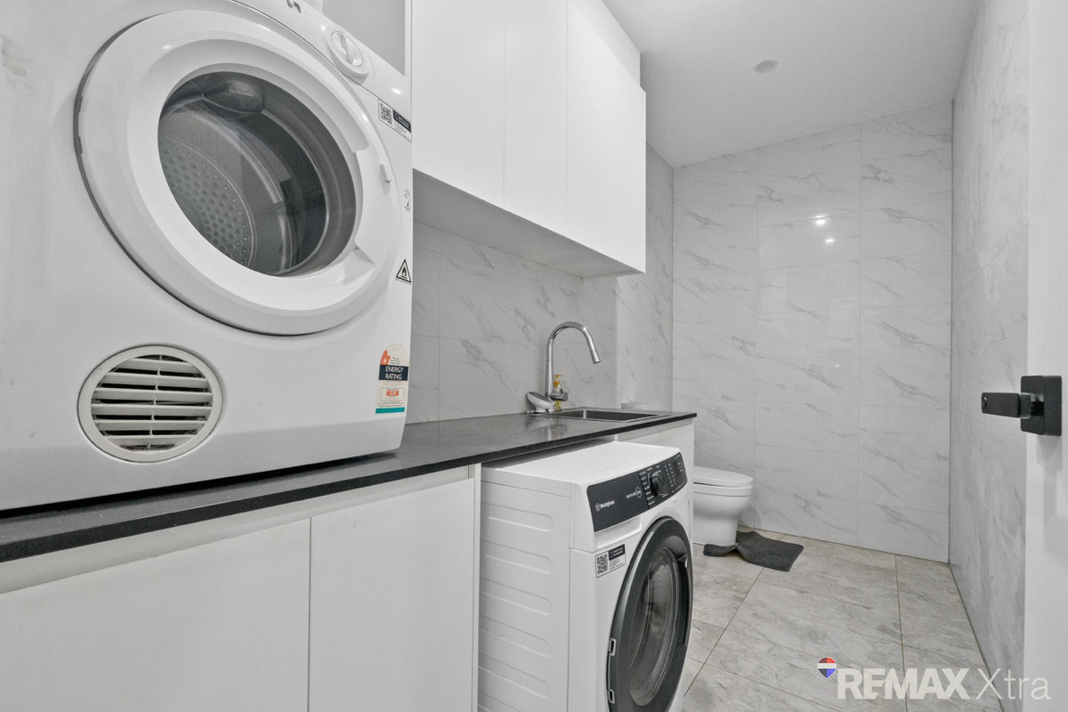 8-bedroom house at 20 Agrafe Place, Minchinbury, NSW 2770, Blacktown, New South Wales