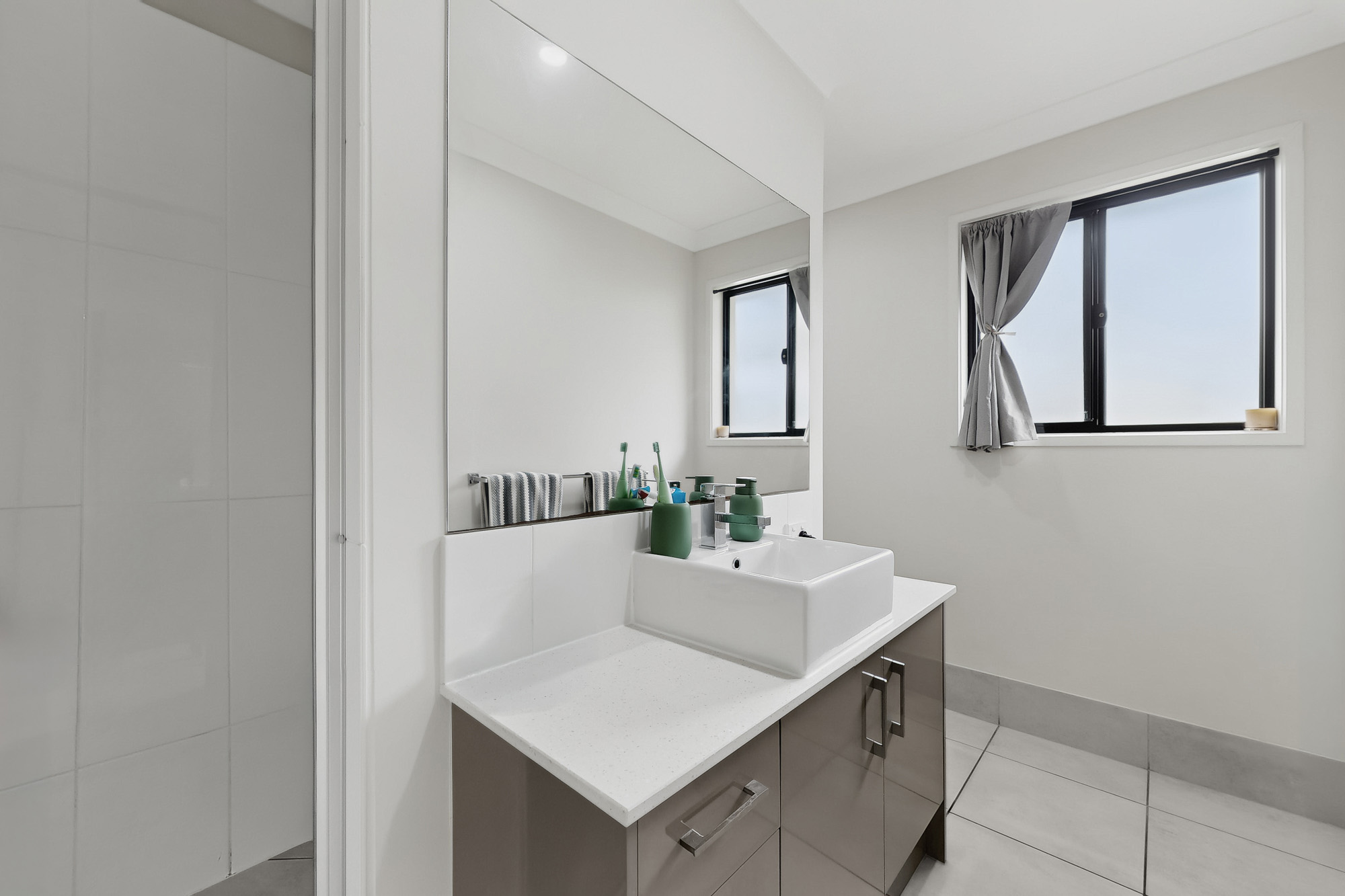 3-bedroom unit at 2/4 Wells Street, Palmwoods, QLD 4555, Sunshine Coast, Queensland