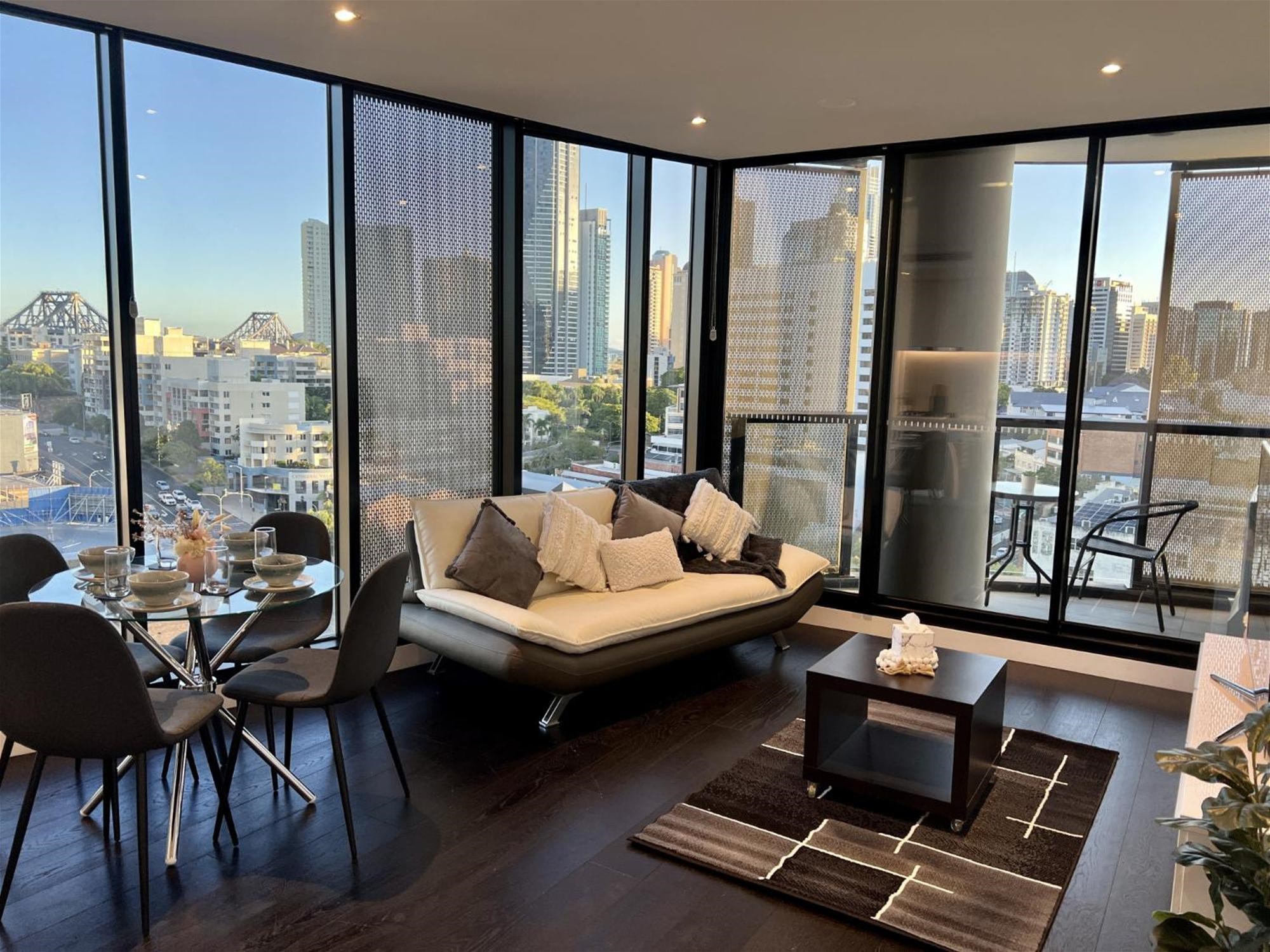 1241/13 Albert Avenue, Broadbeach, Qld, 4218 - Image 2
