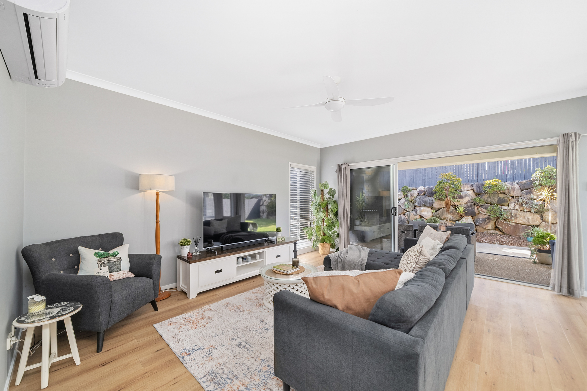 6 LANGHAM CRESCENT, North Lakes QLD 4509 - Image 8