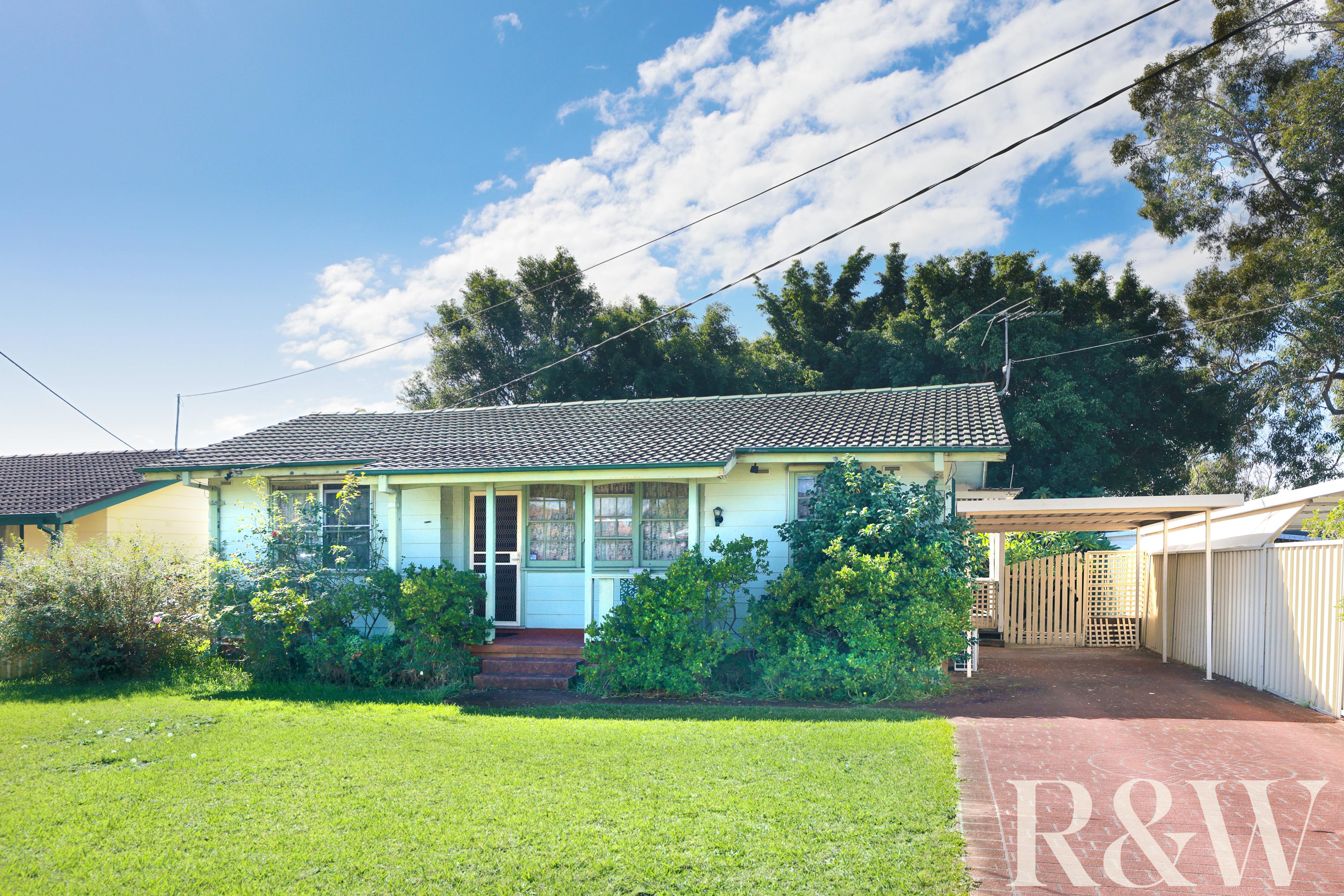 15 HALINDA STREET, Whalan NSW 2770 - Image 2